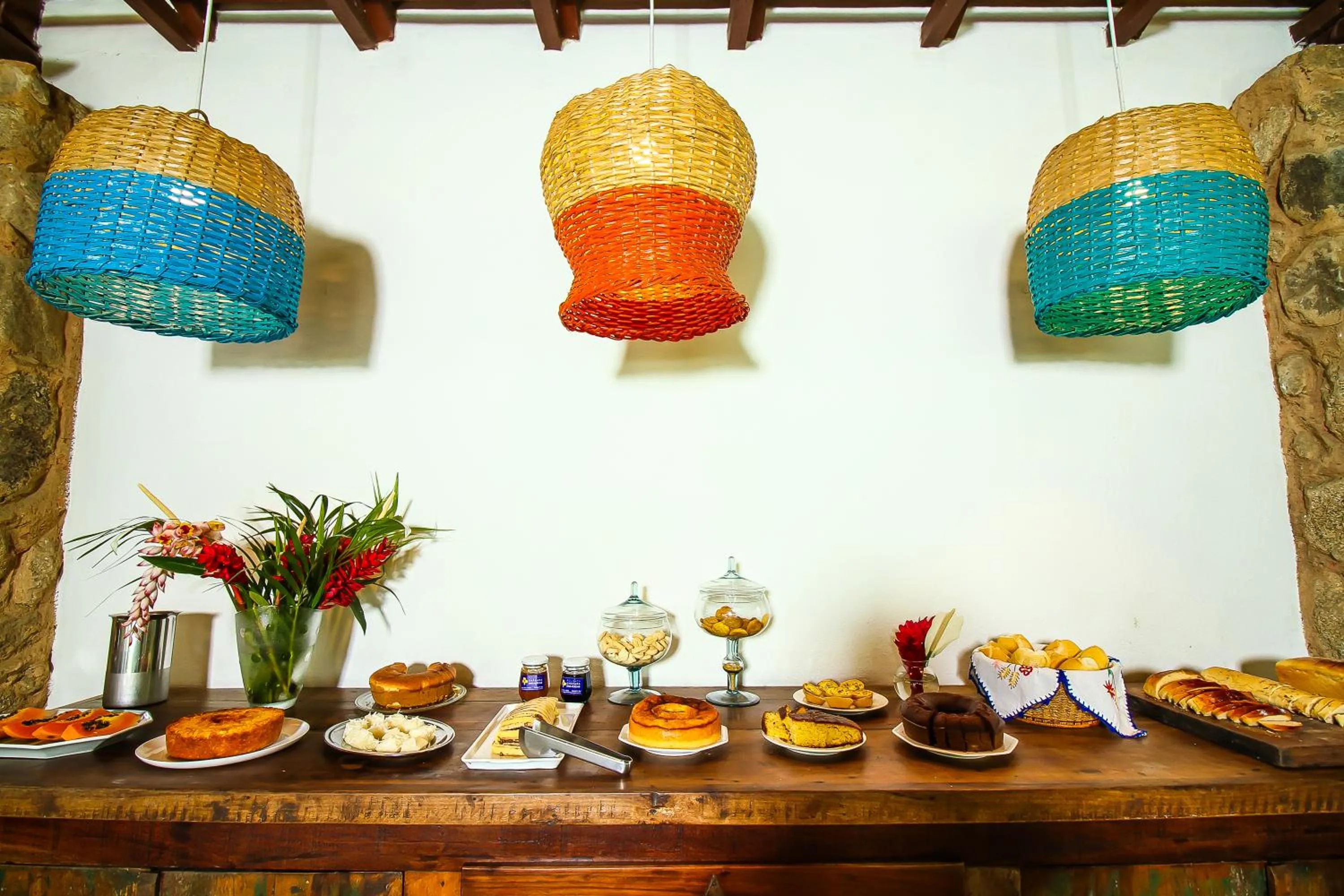 Buffet breakfast in Pousada Chácara Das Acácias