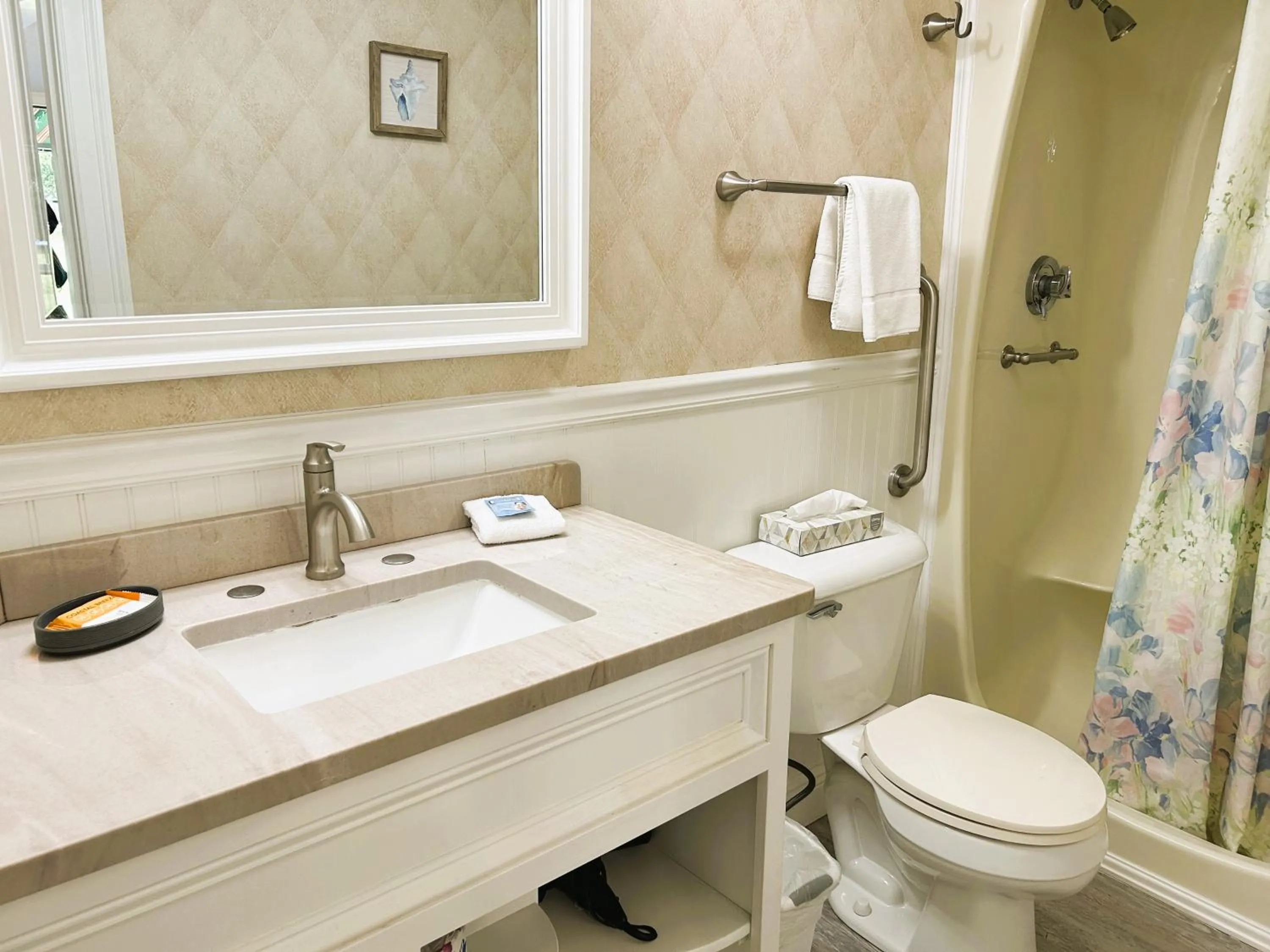 Bathroom in Falmouth Heights Motor Lodge