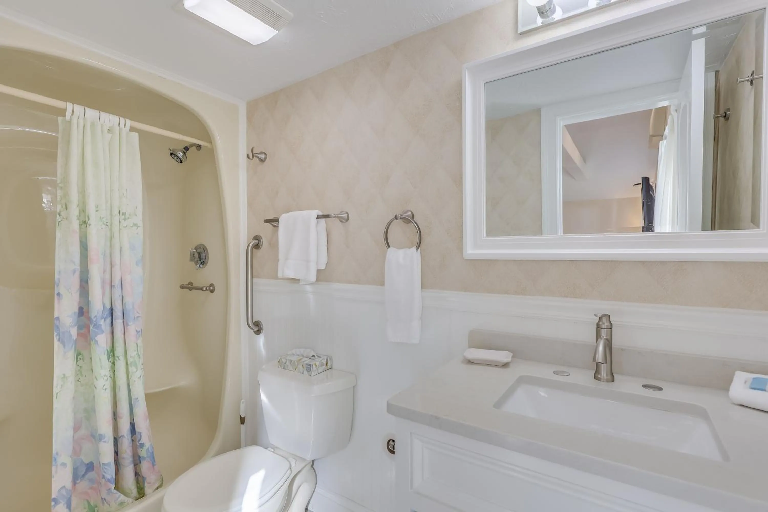 Bathroom in Falmouth Heights Motor Lodge