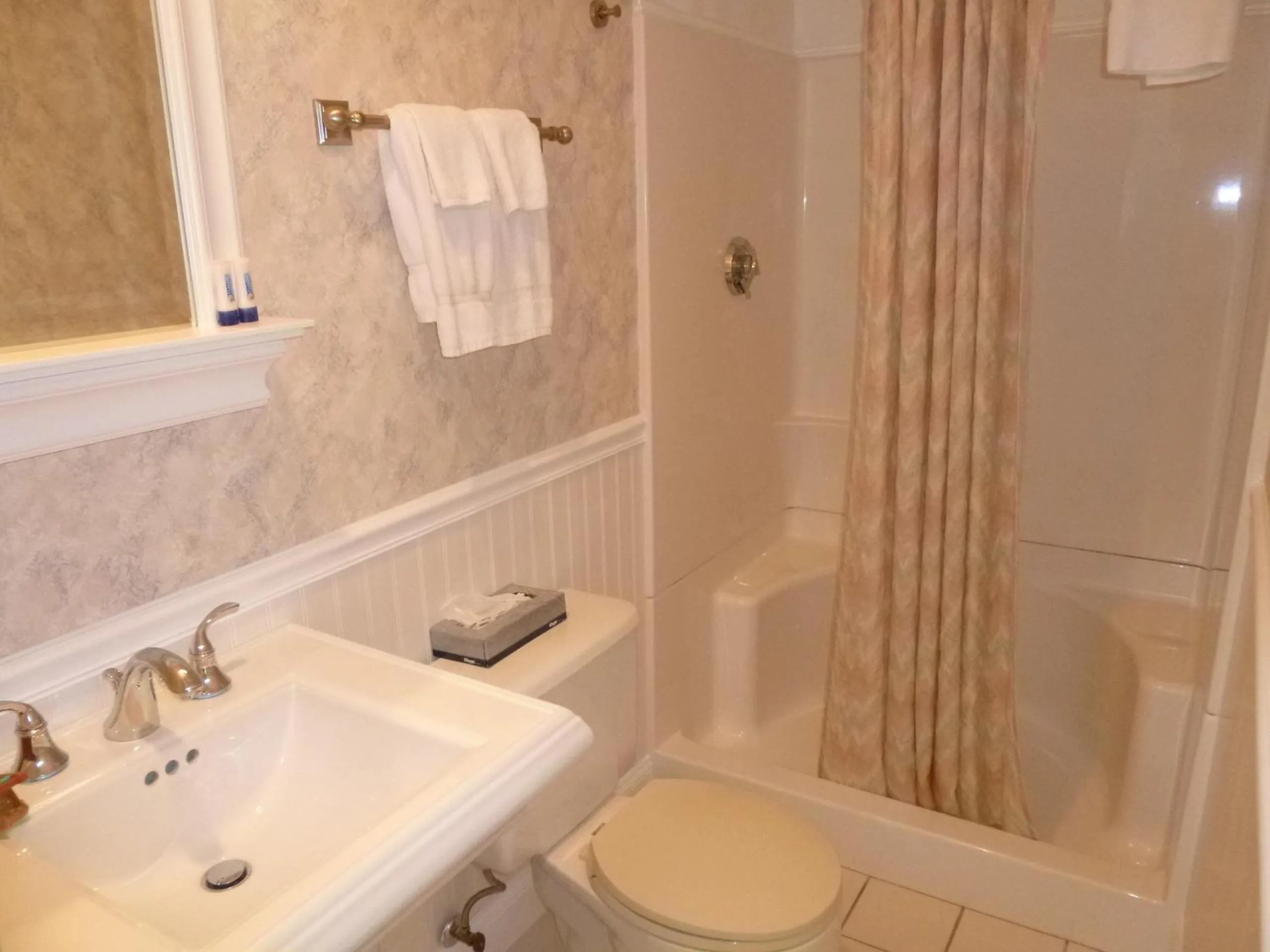 Bathroom in Falmouth Heights Motor Lodge