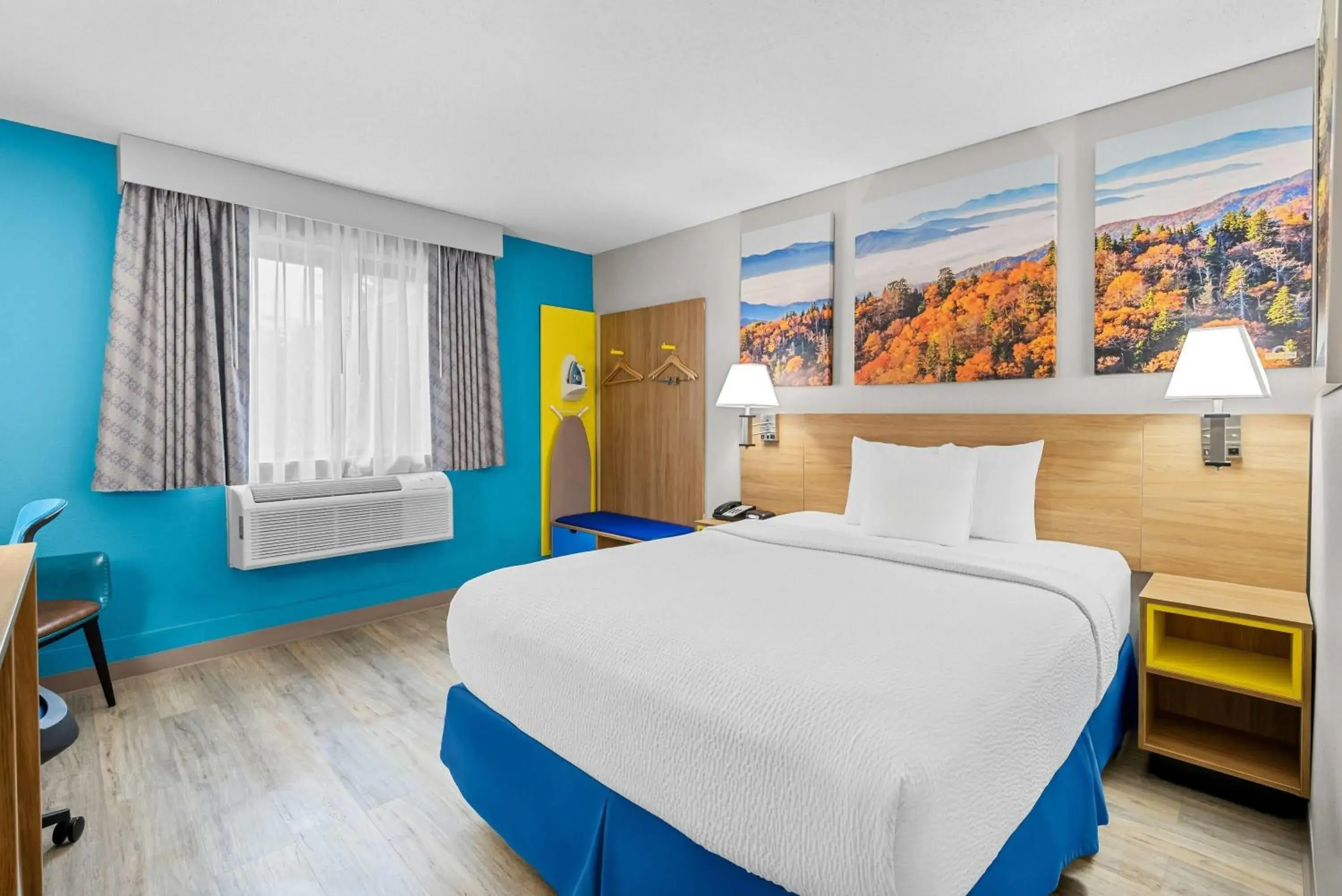 Bed in Days Inn by Wyndham Brunswick Bath Area Bed in Days Inn by Wyndham Brunswick Bath Area