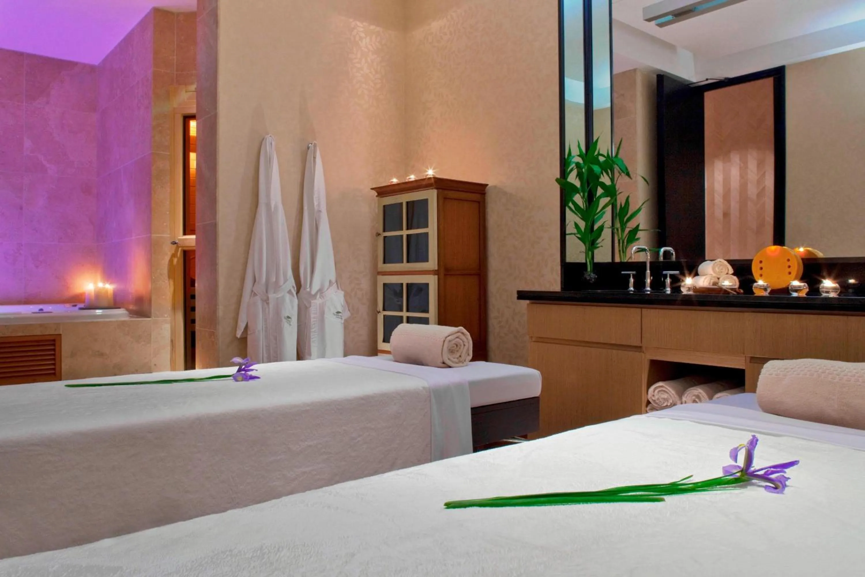 Spa and wellness centre/facilities, Bed in The Westin Lima Hotel & Convention Center