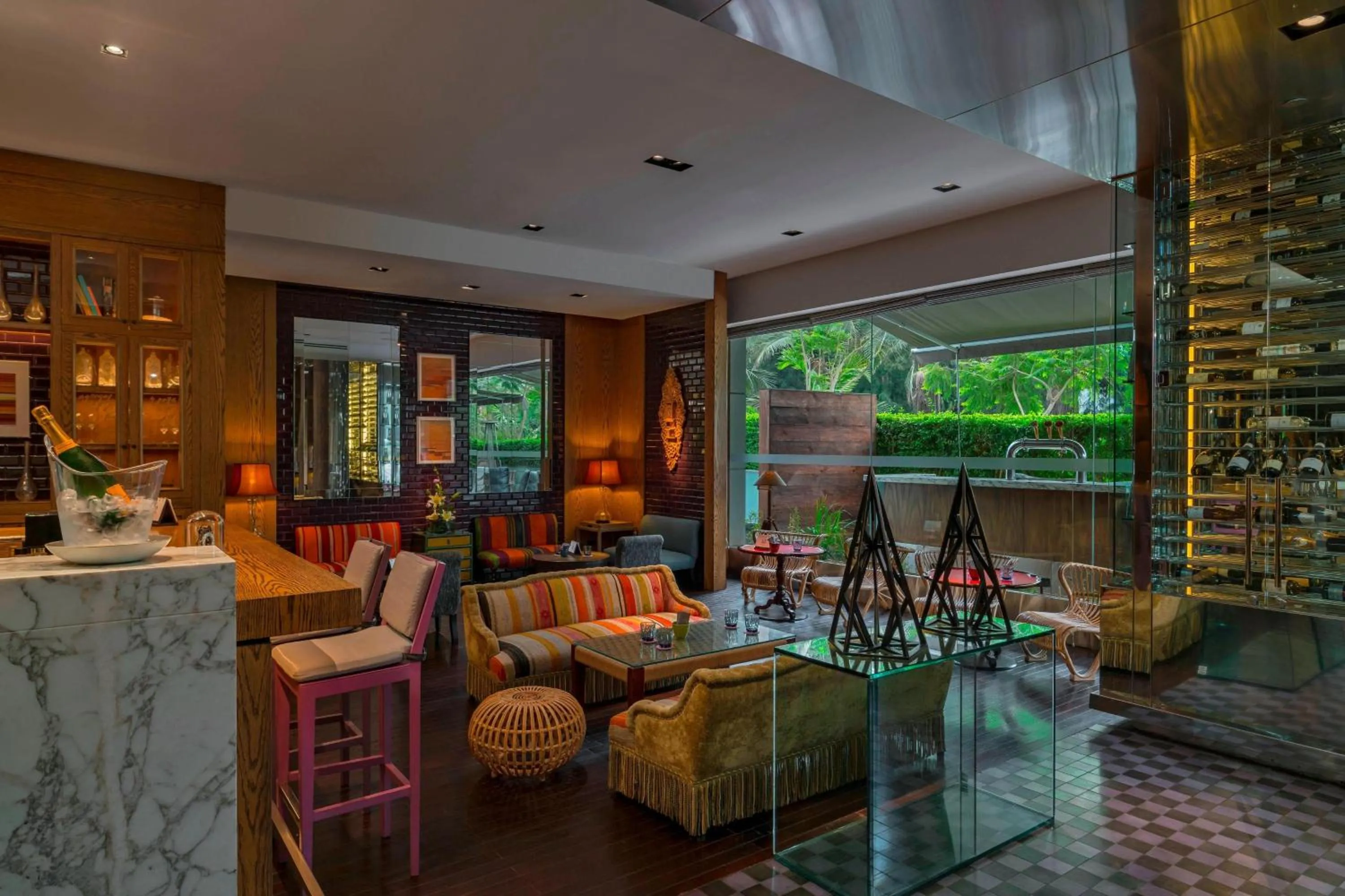 Lounge or bar in The Westin Lima Hotel & Convention Center