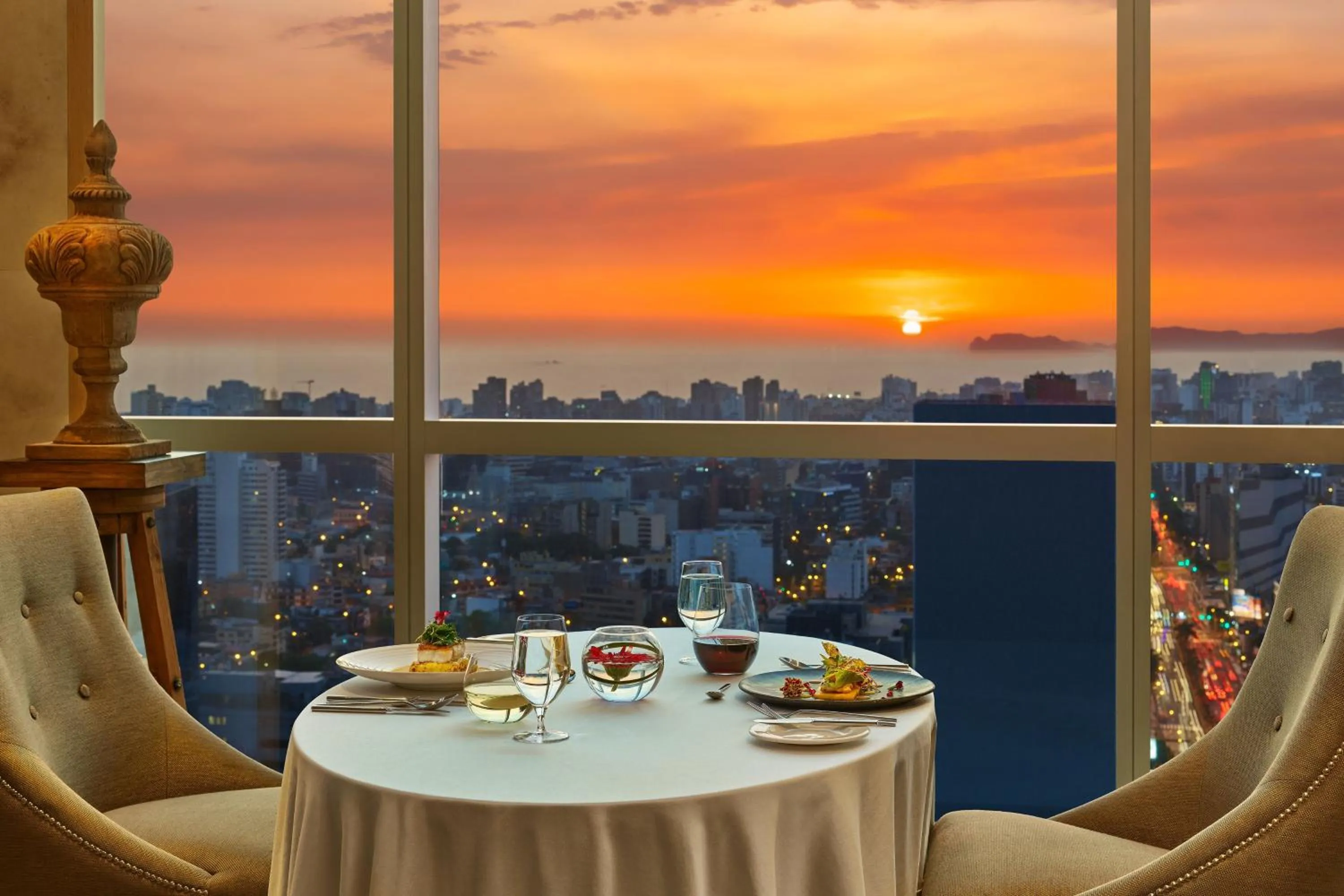 Restaurant/places to eat in The Westin Lima Hotel & Convention Center
