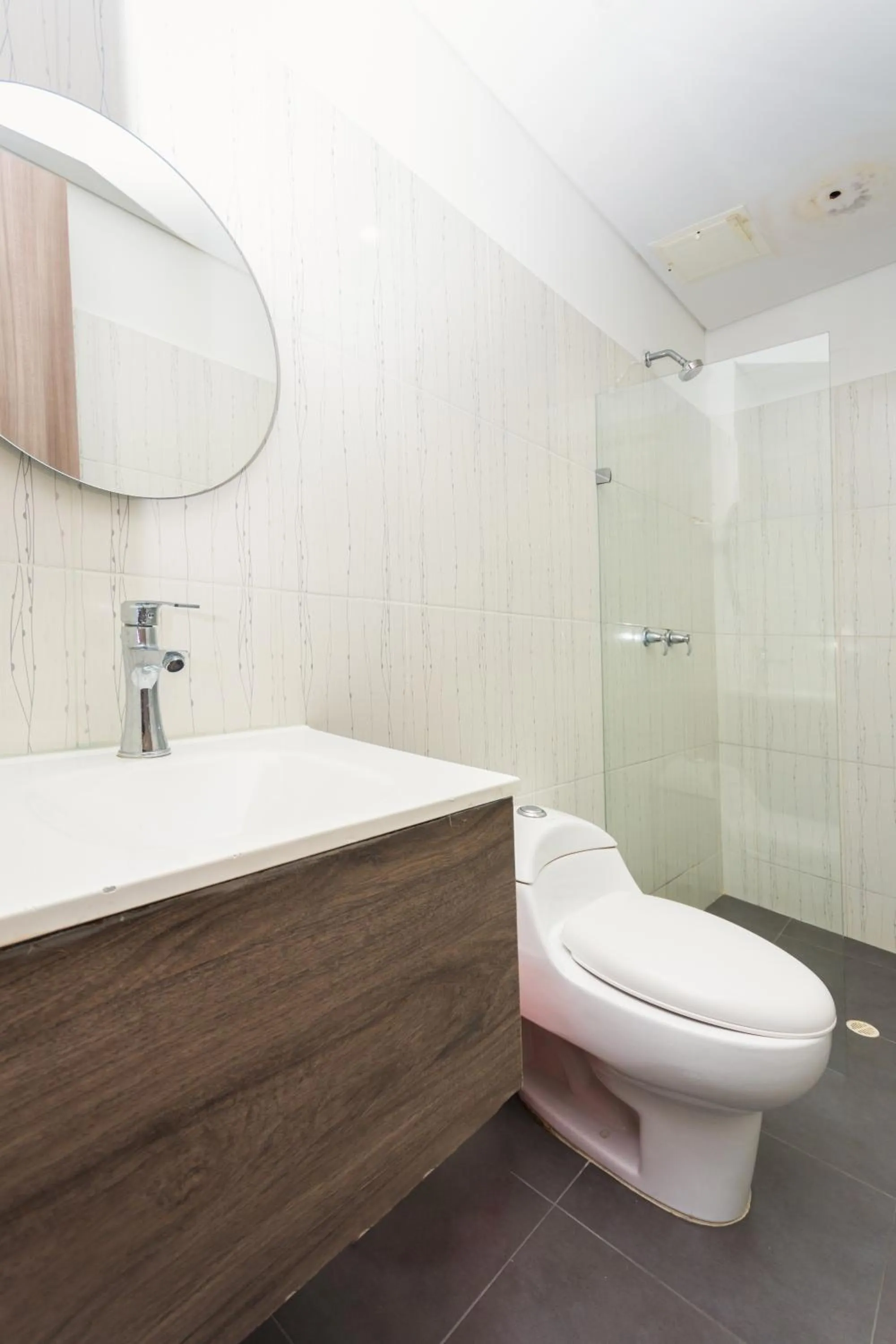 Bathroom in Hotel Perlatto