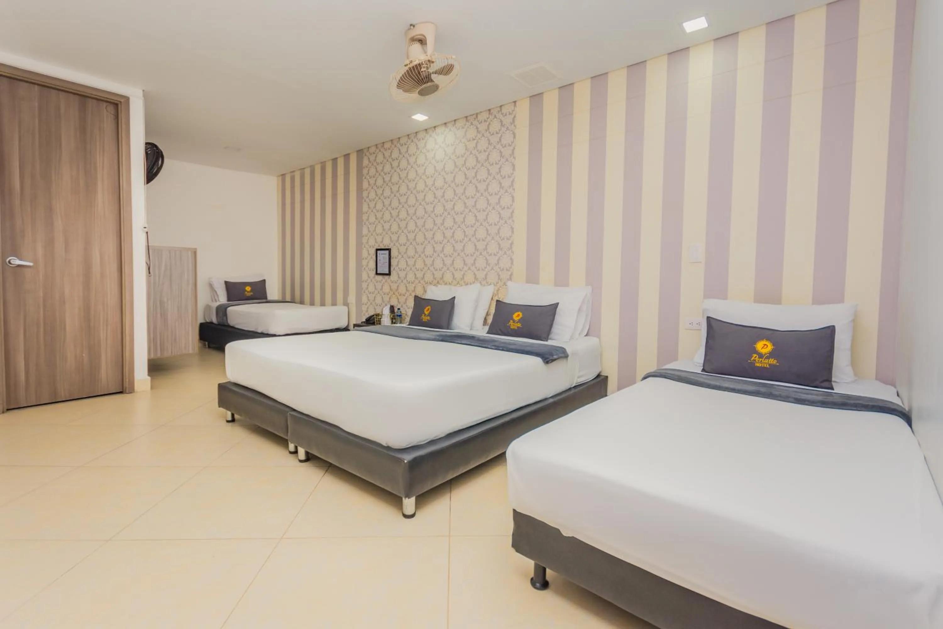 Bed in Hotel Perlatto