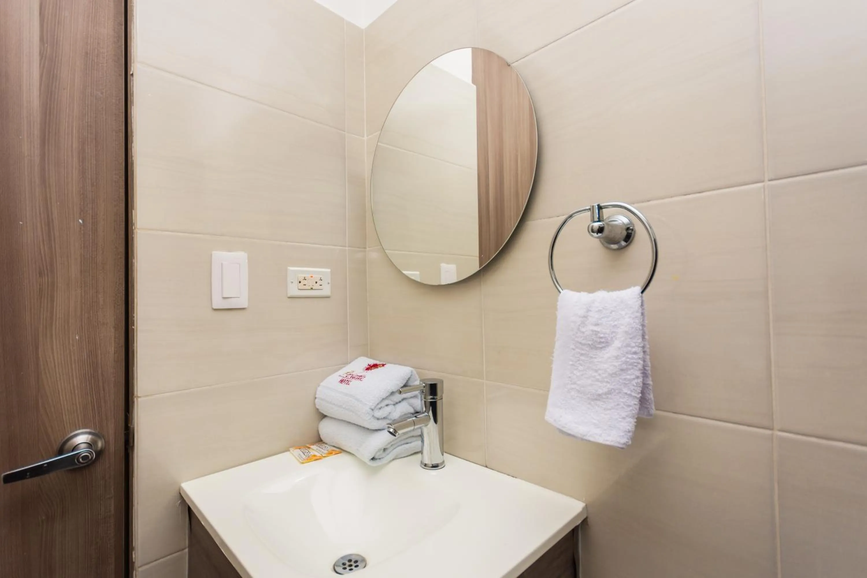 Bathroom in Hotel Perlatto