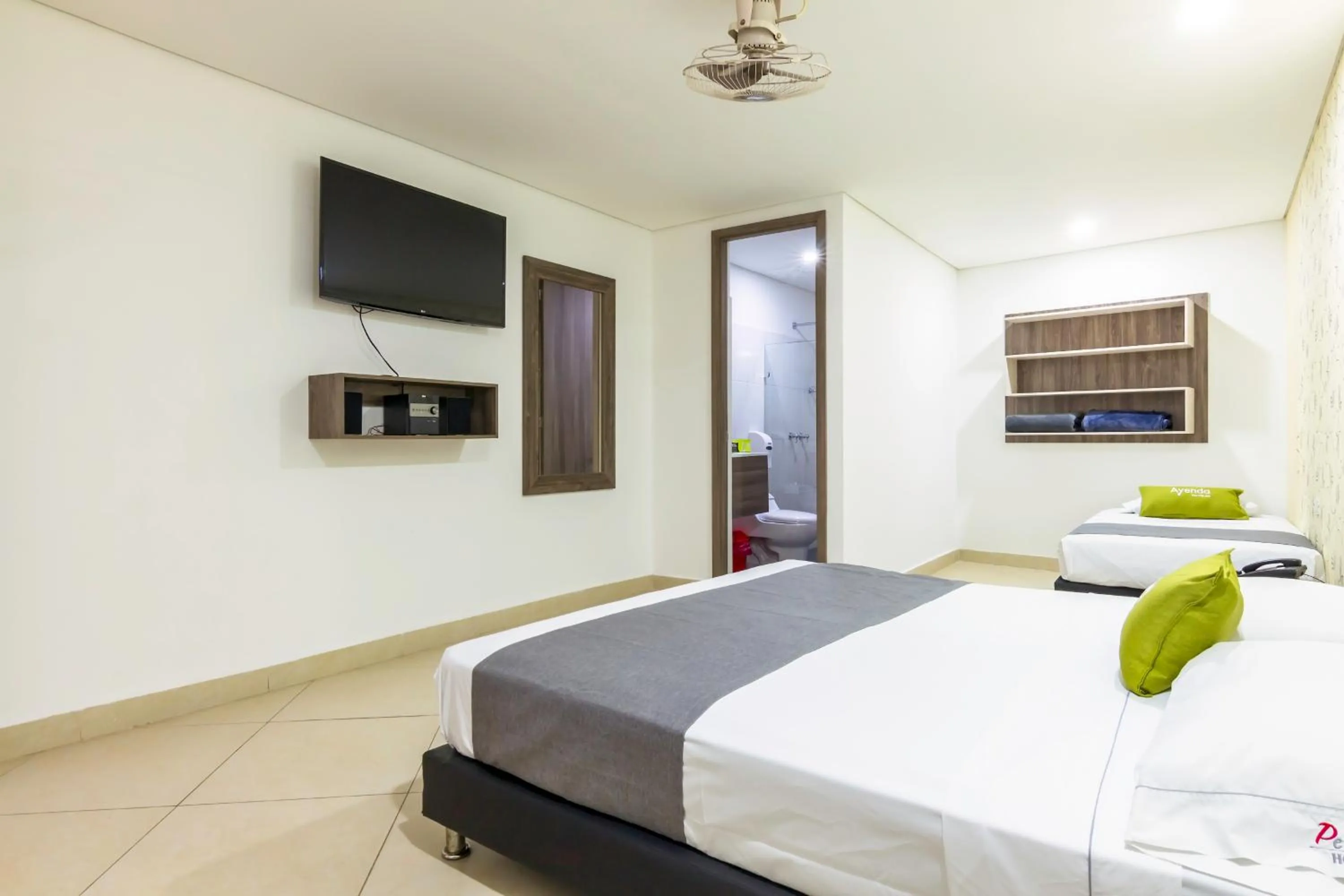 Bed in Hotel Perlatto