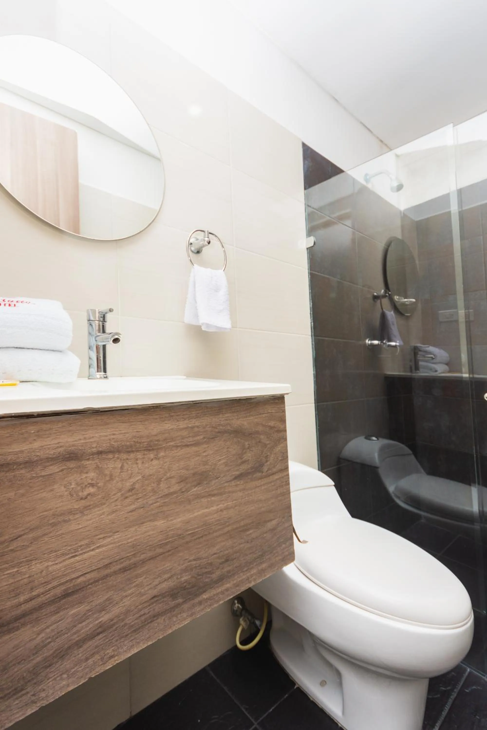 Bathroom in Hotel Perlatto