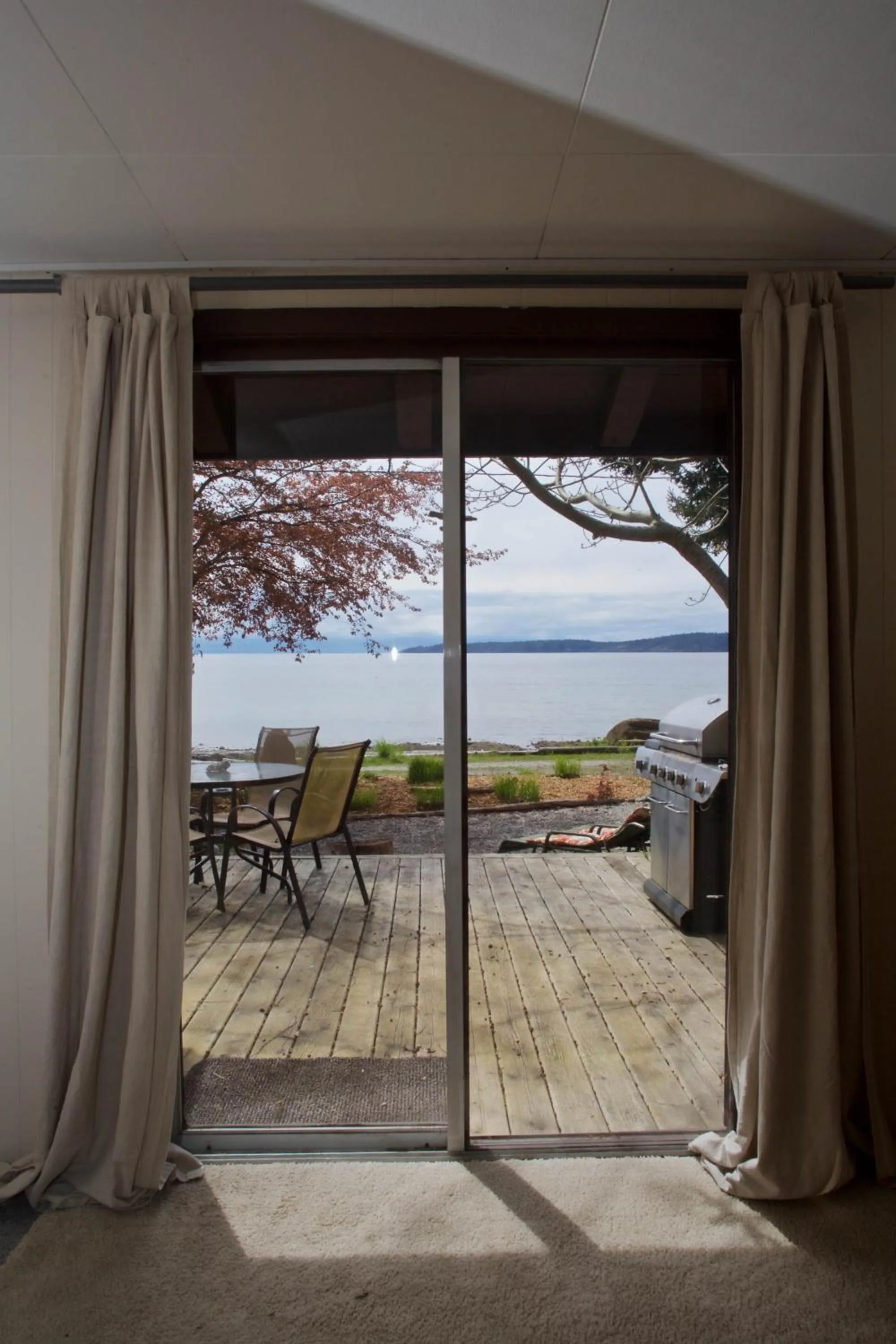 Halfmoon Haven Beach Cottage or Oceanview Suite