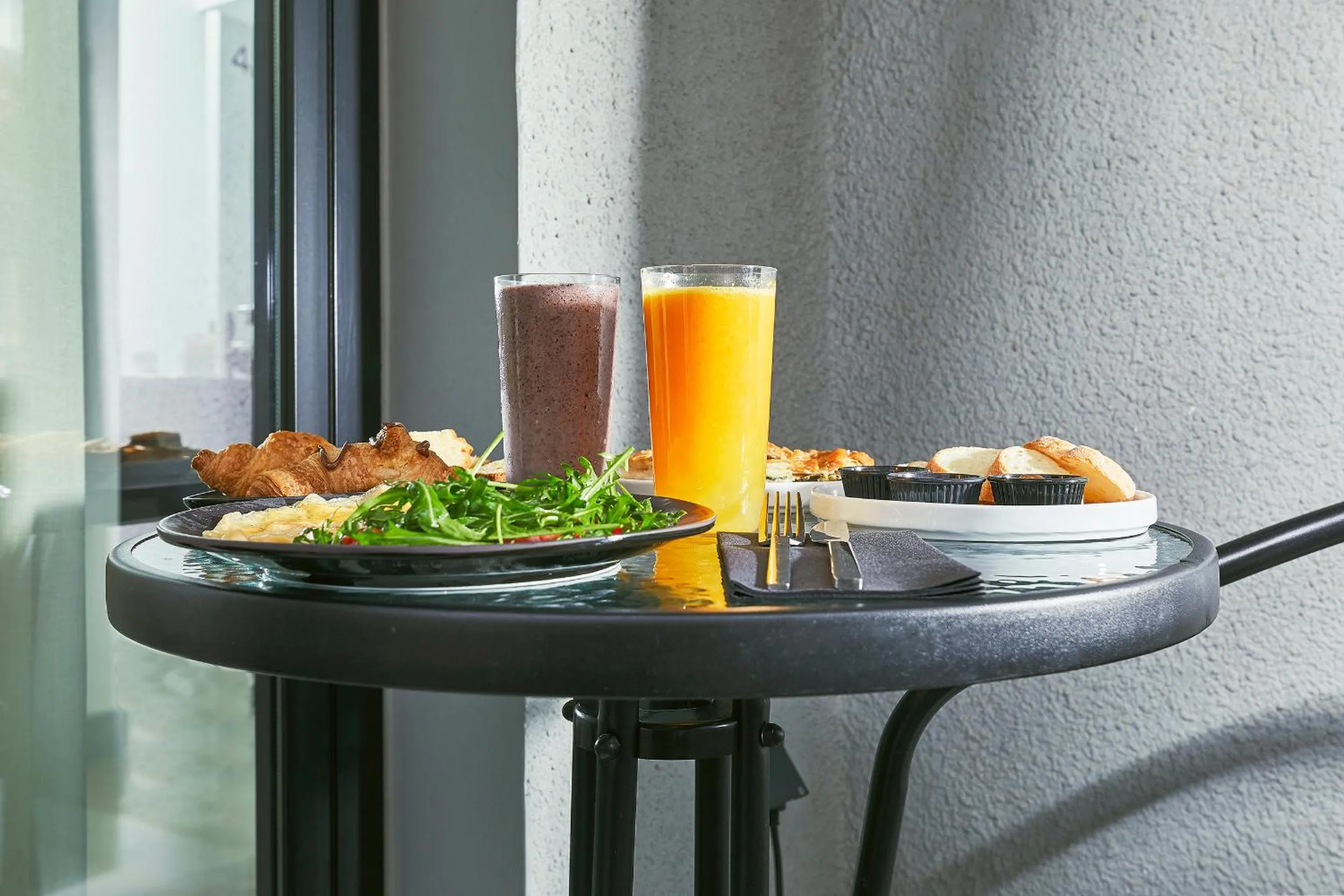 Food and drinks in Mosaikon