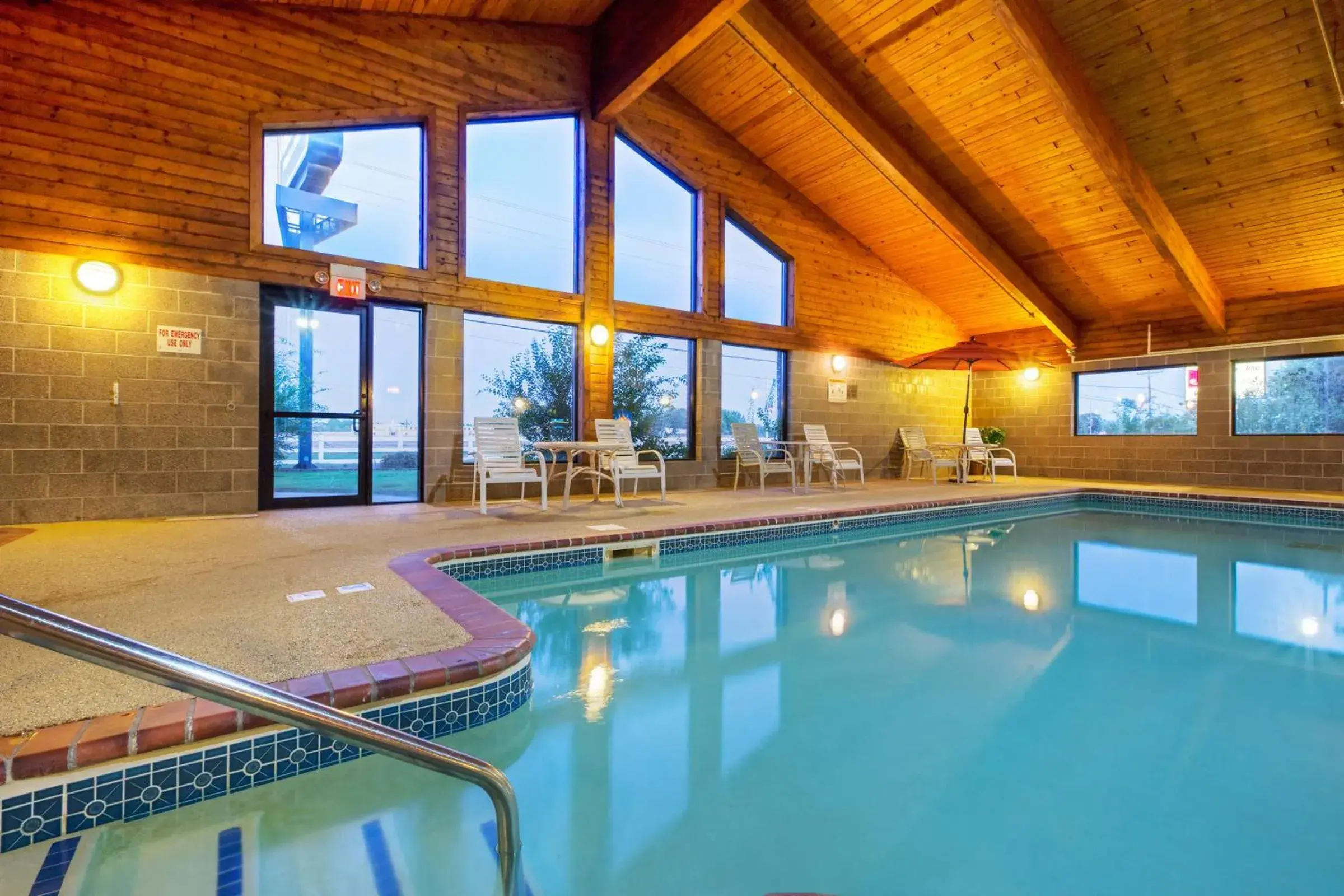 Swimming pool in AmericInn by Wyndham Ham Lake Swimming pool in AmericInn by Wyndham Ham Lake