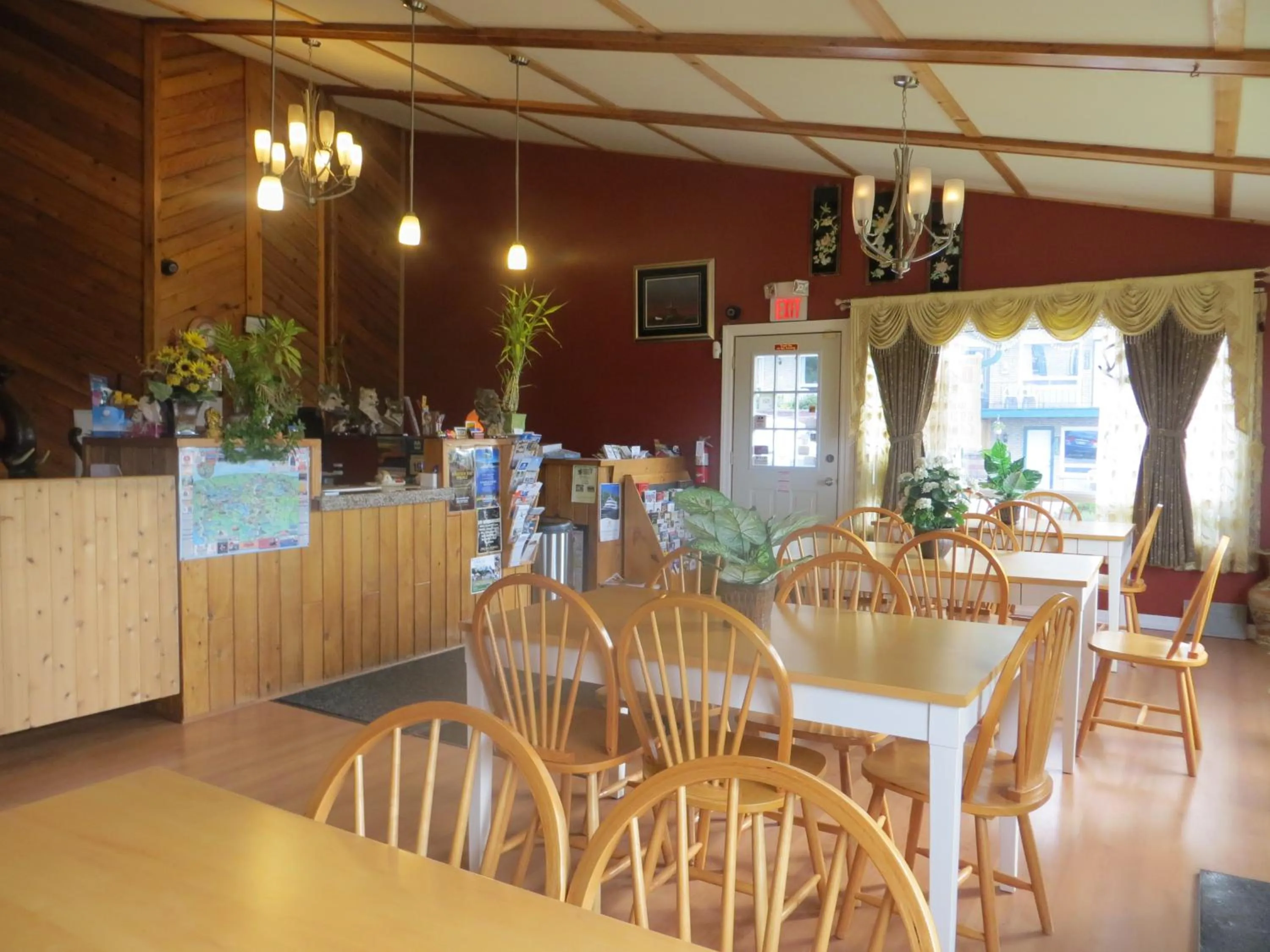 Restaurant/places to eat in Knights Inn Huntsville