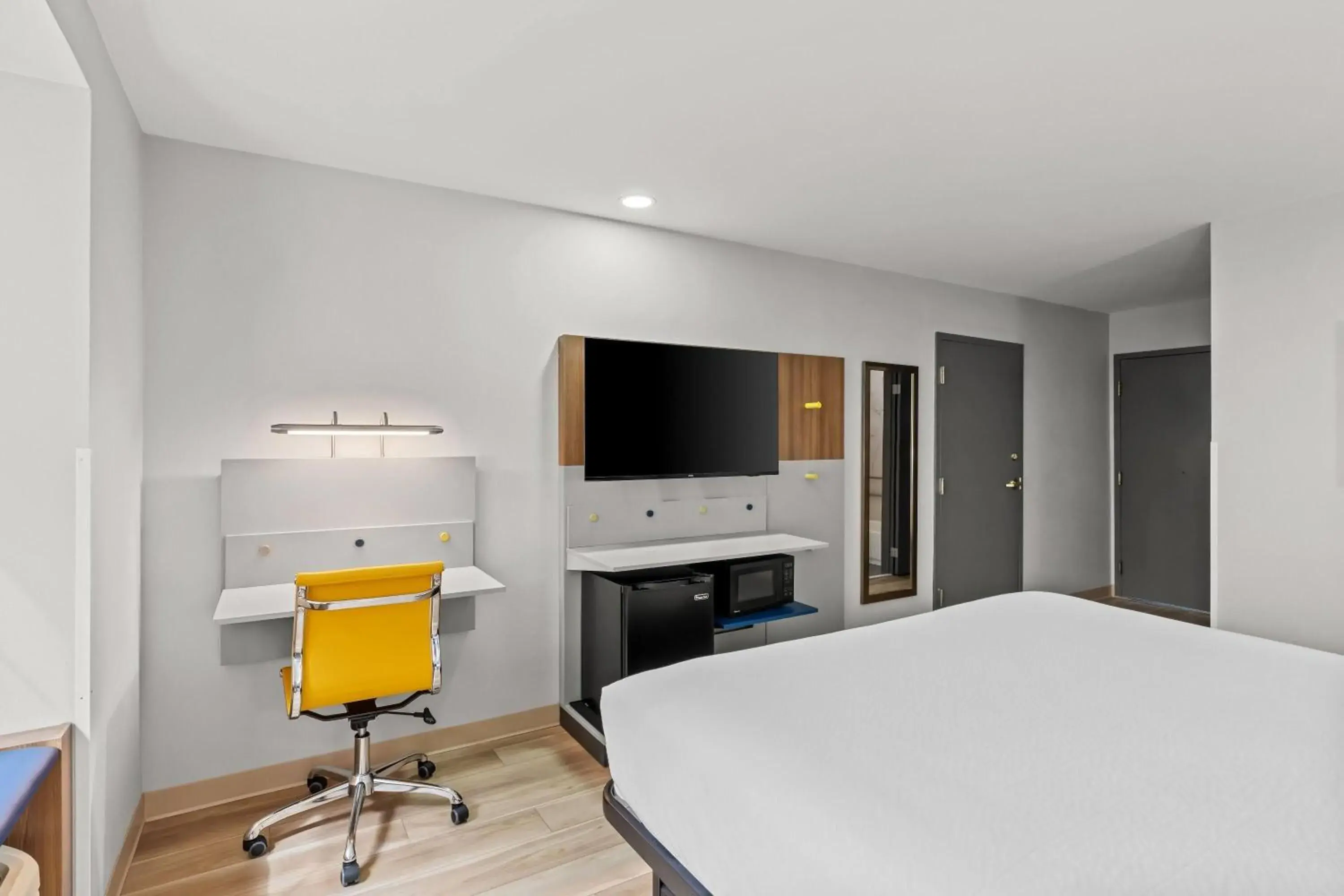 Bed in Microtel Inn & Suites by Wyndham Norcross Bed in Microtel Inn & Suites by Wyndham Norcross