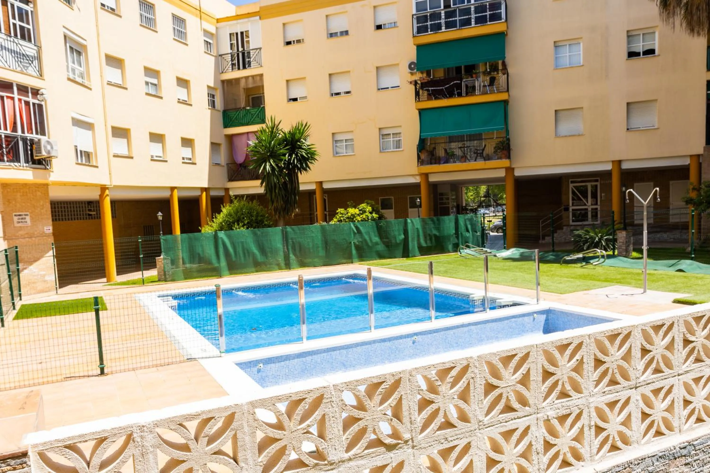 Pool view in Pisoelpuerto