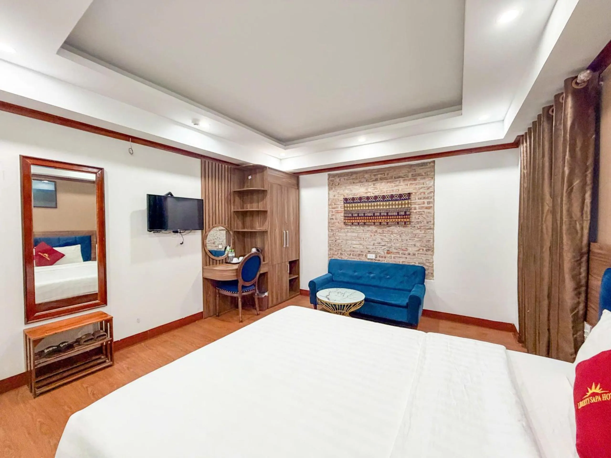 Bedroom, Bed in Liberty Sapa Hotel