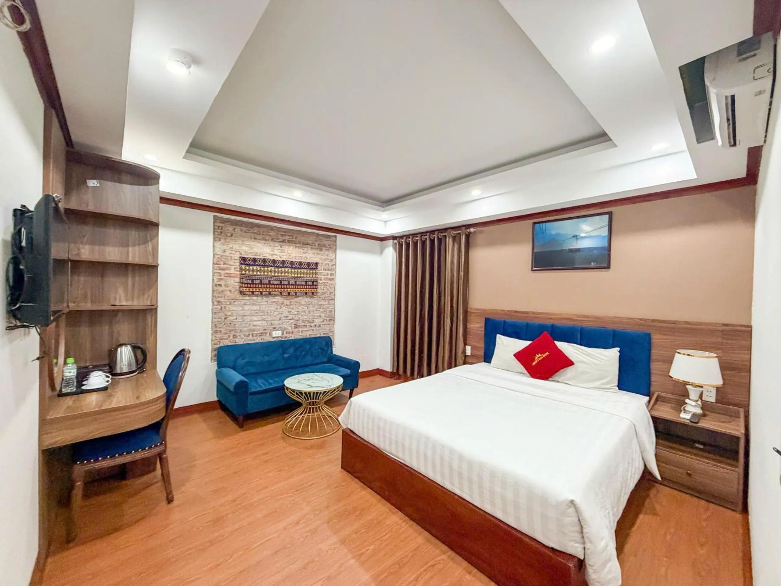 Bedroom, Bed in Liberty Sapa Hotel