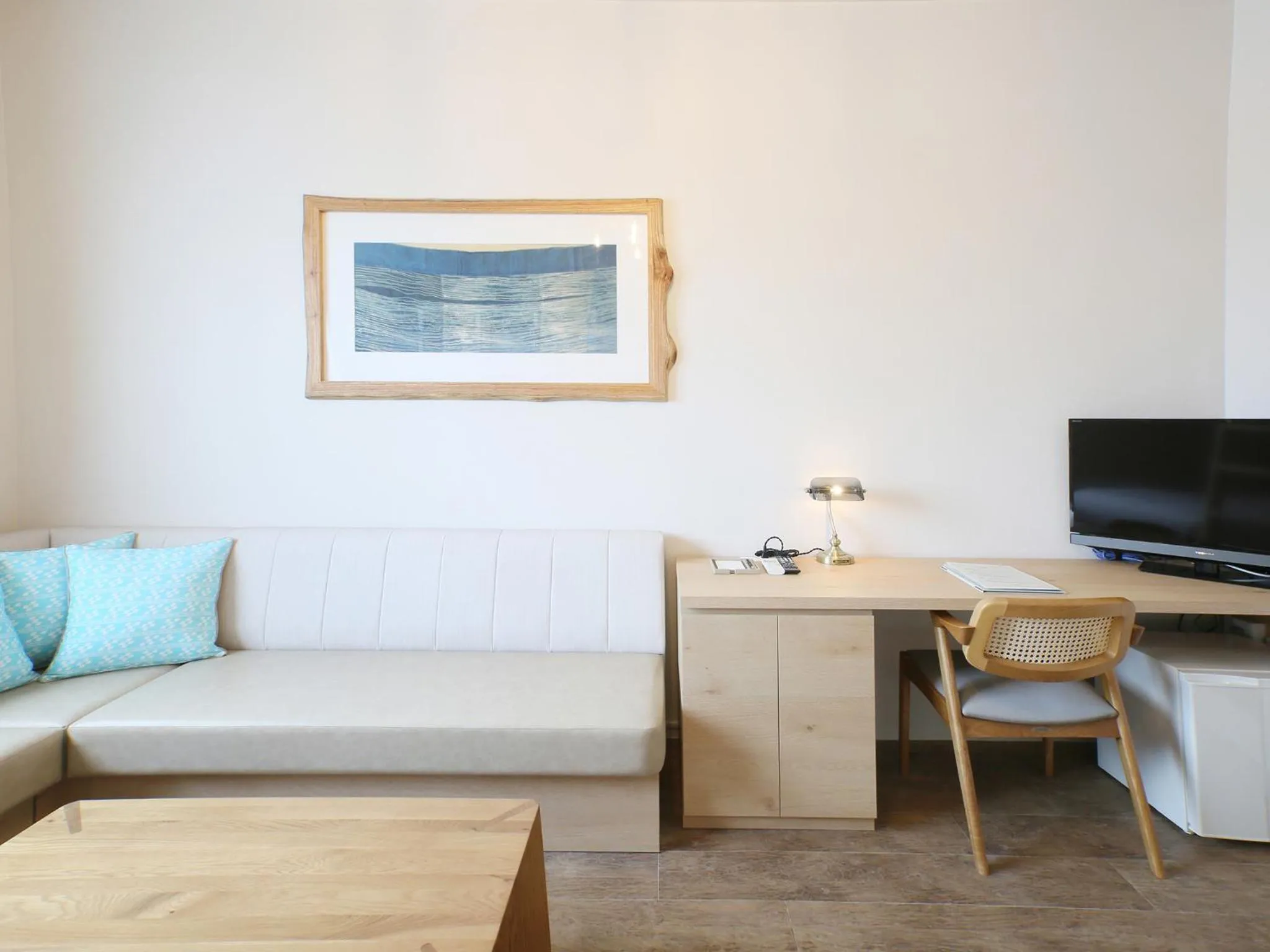 TV and multimedia in Ishigakijima Hotel Cucule