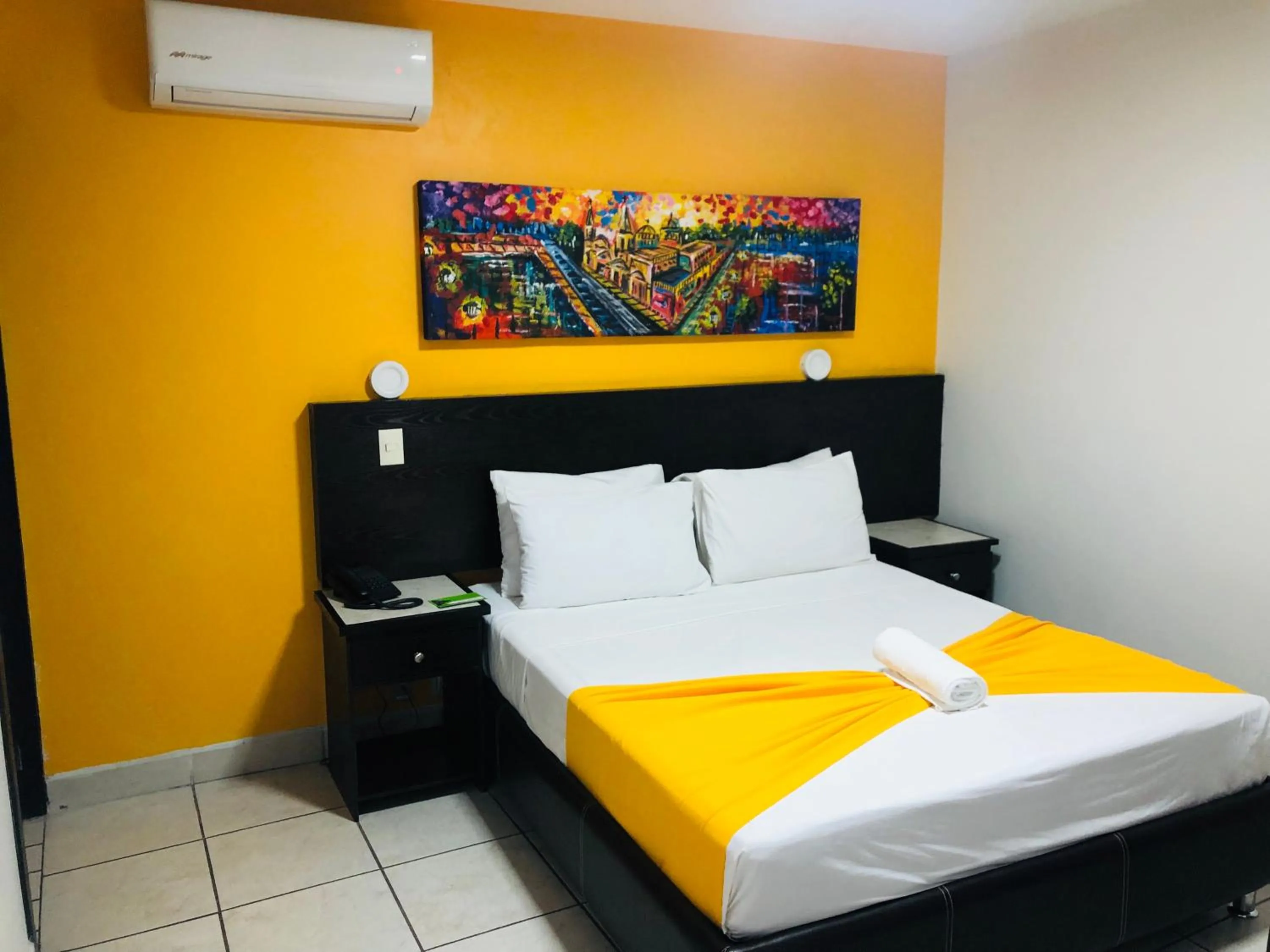 Bed in Hotel Belisario INN