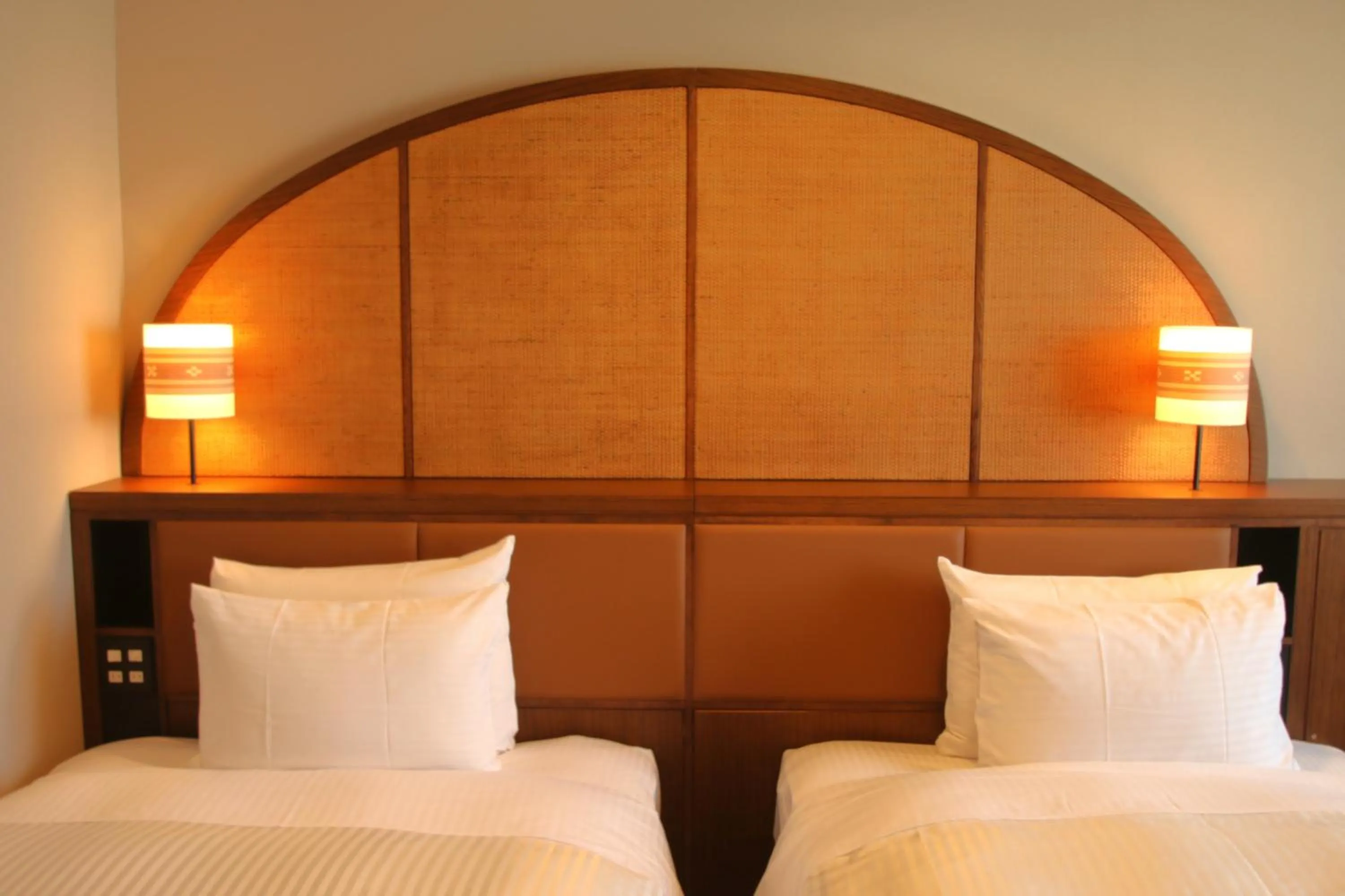 Photo of the whole room, Bed in Hotel Palm Royal Resort Kokusai Street