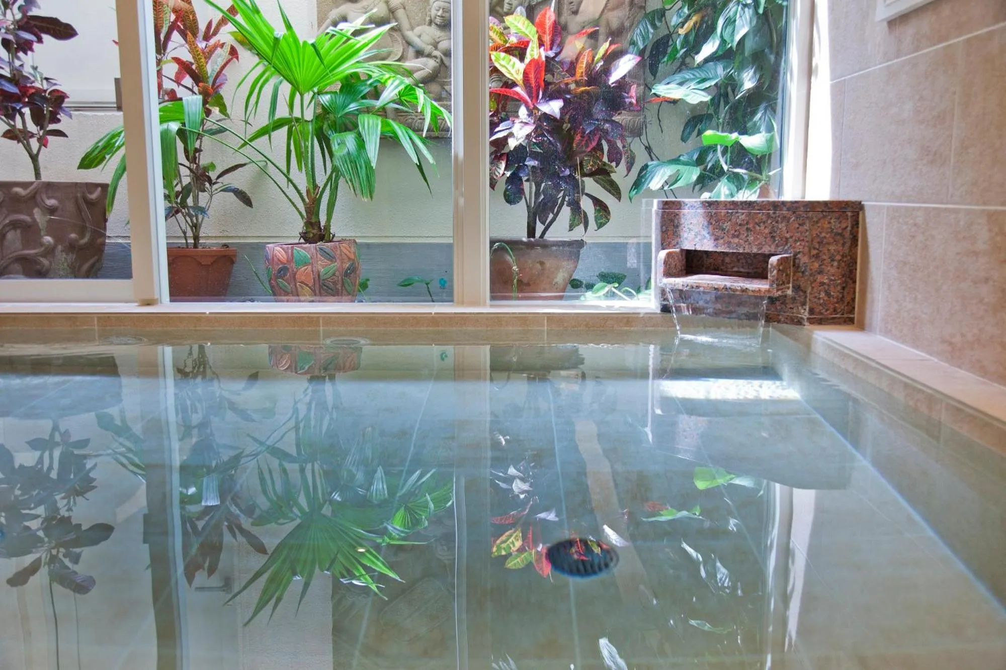 Public Bath in Hotel Palm Royal Resort Kokusai Street