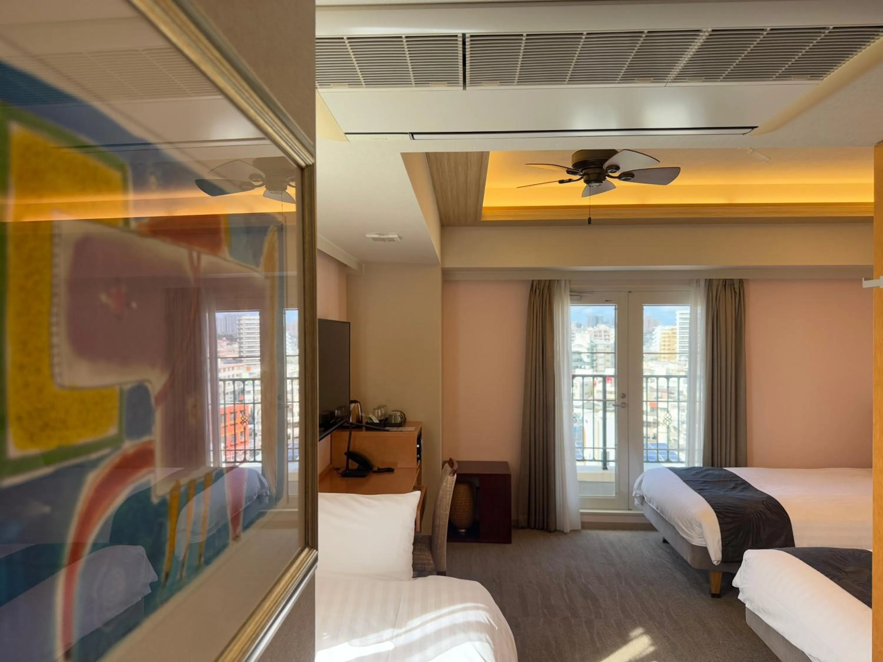 Bed in Hotel Palm Royal Resort Kokusai Street