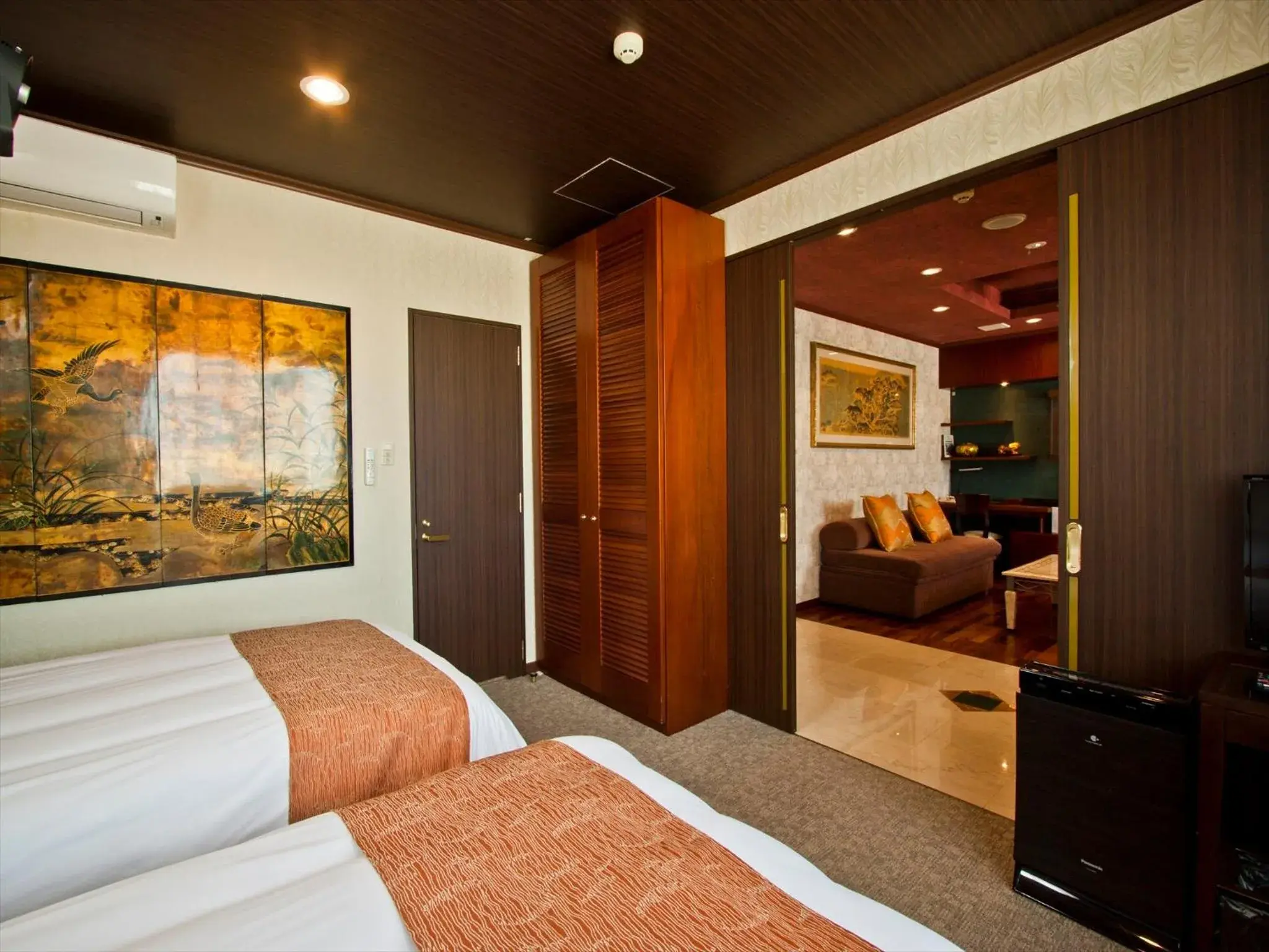 Suite with Sofa Bed - Non-Smoking in Hotel Palm Royal Resort Kokusai Street Suite with Sofa Bed - Non-Smoking in Hotel Palm Royal Resort Kokusai Street