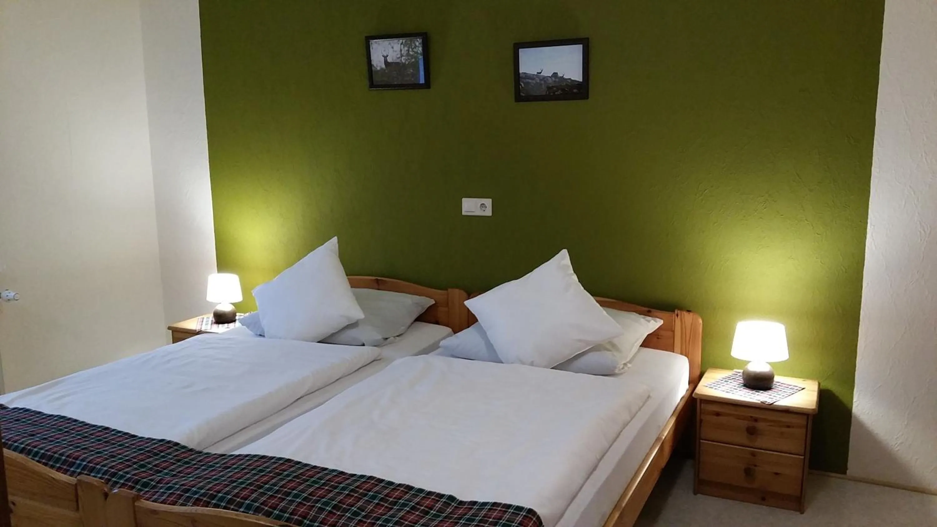 Photo of the whole room, Bed in Locvillare