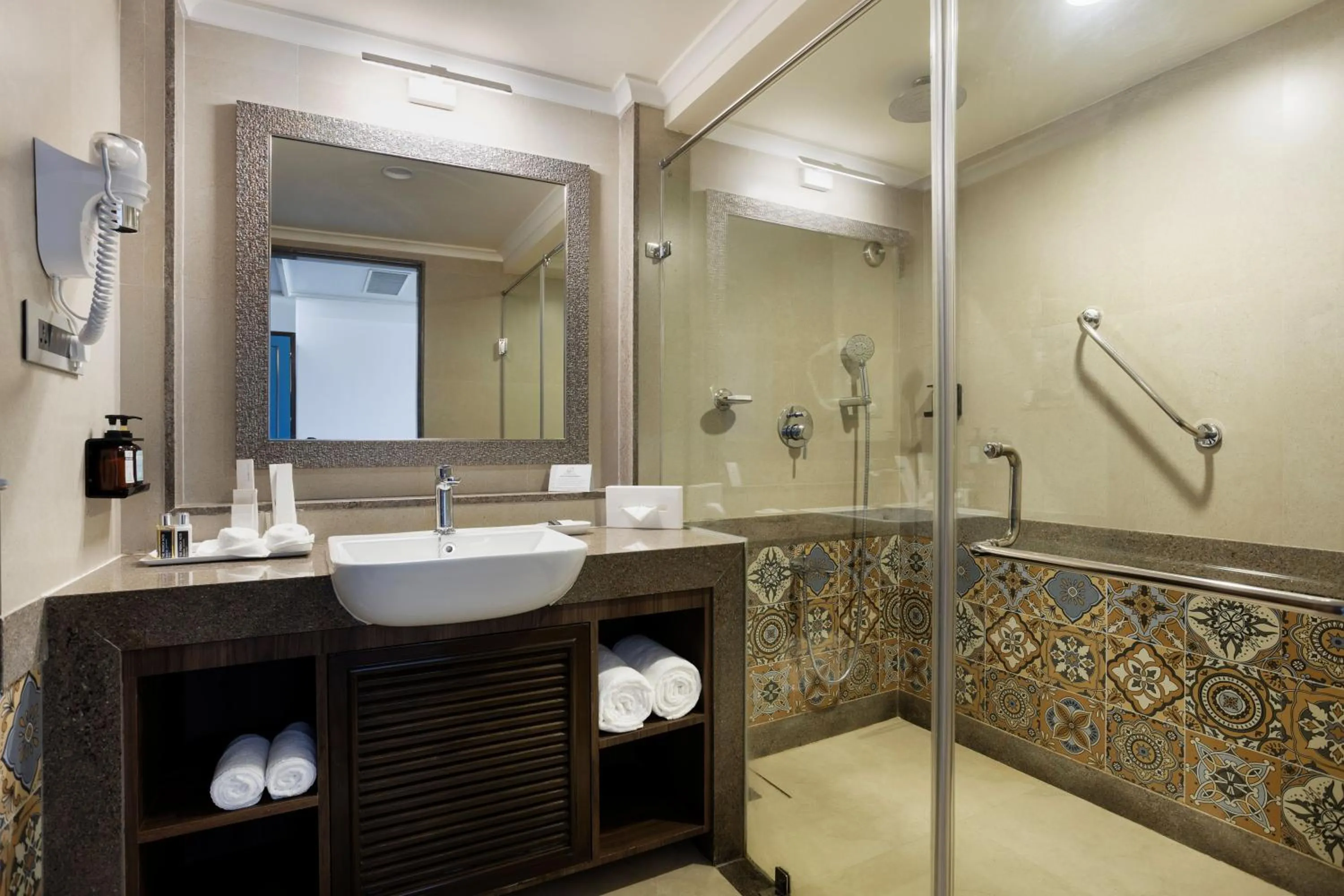 Bathroom in Bogmallo Beach Resort