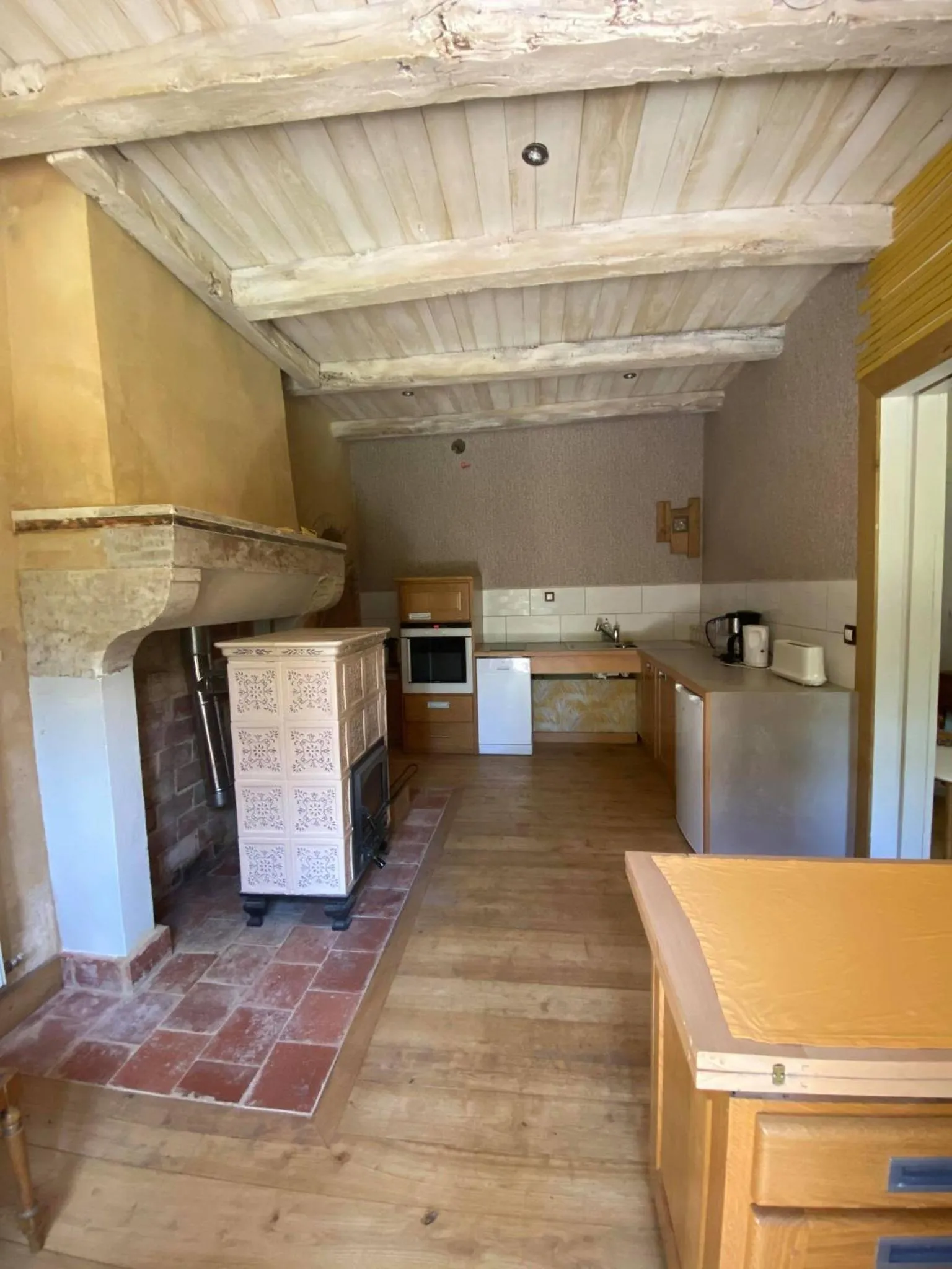 Kitchen or kitchenette in Eco Logis de Chantegrolle