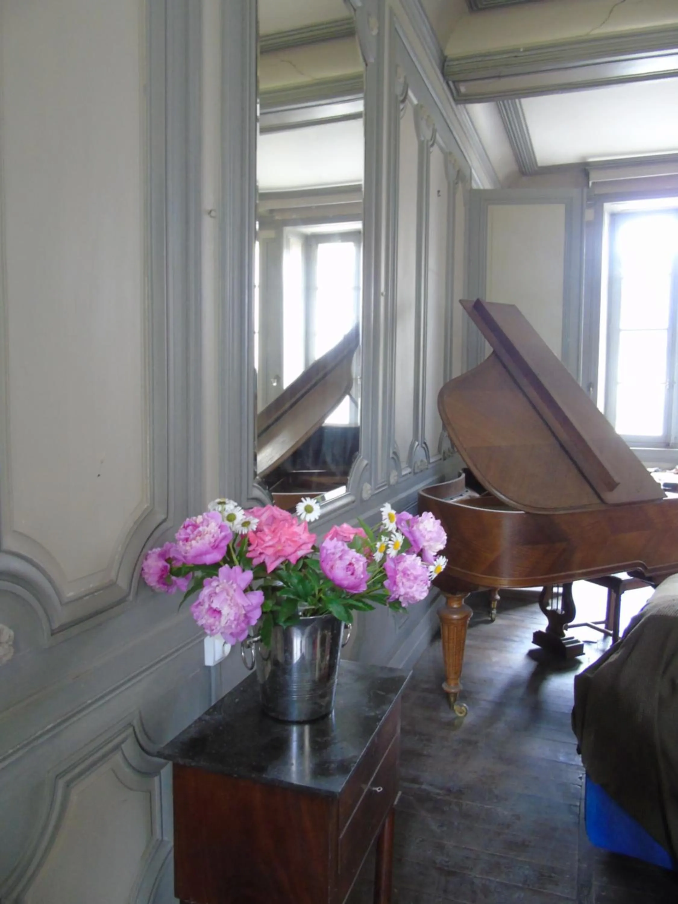 Property building in Eco Logis de Chantegrolle