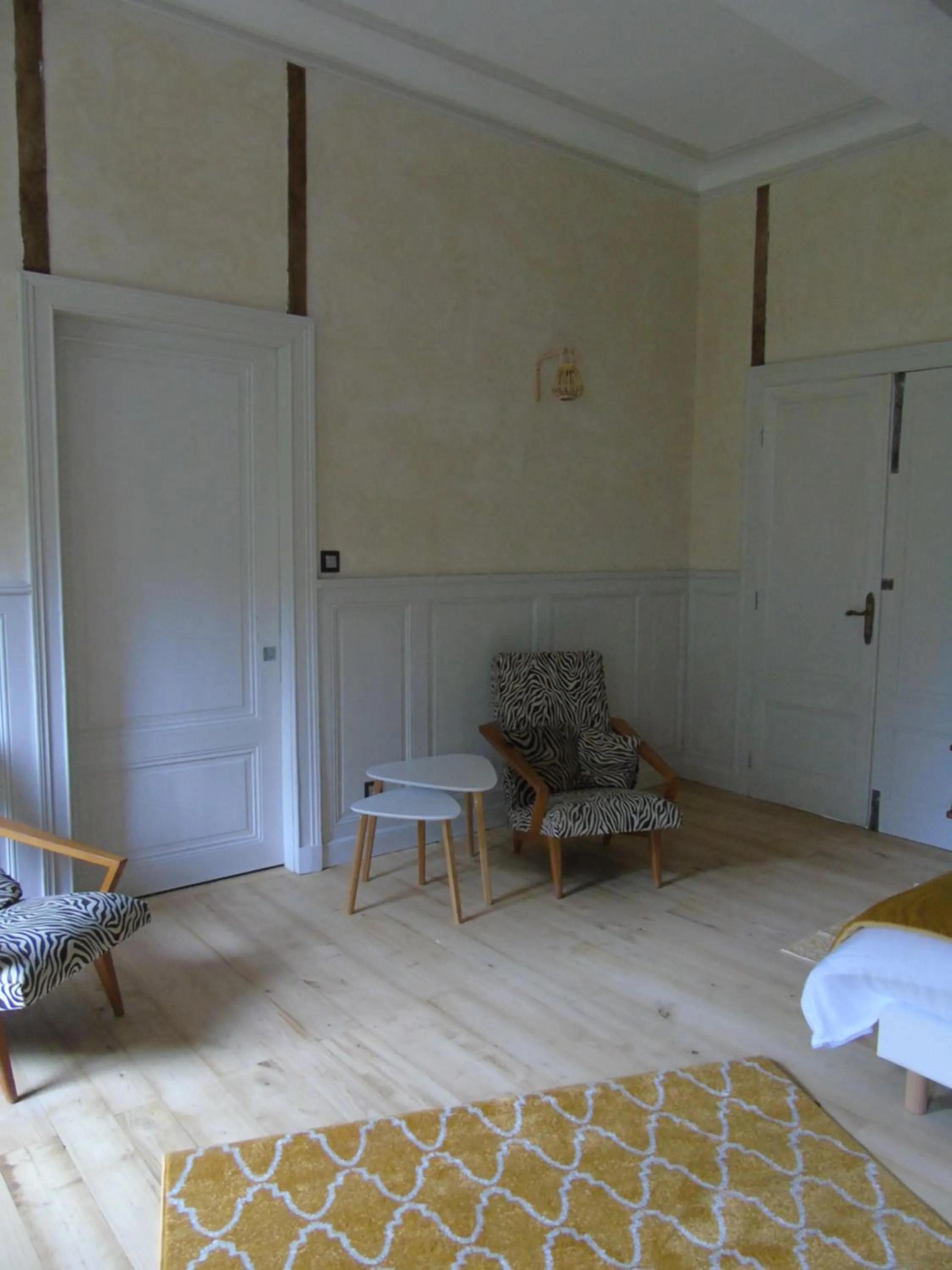 Seating area in Eco Logis de Chantegrolle