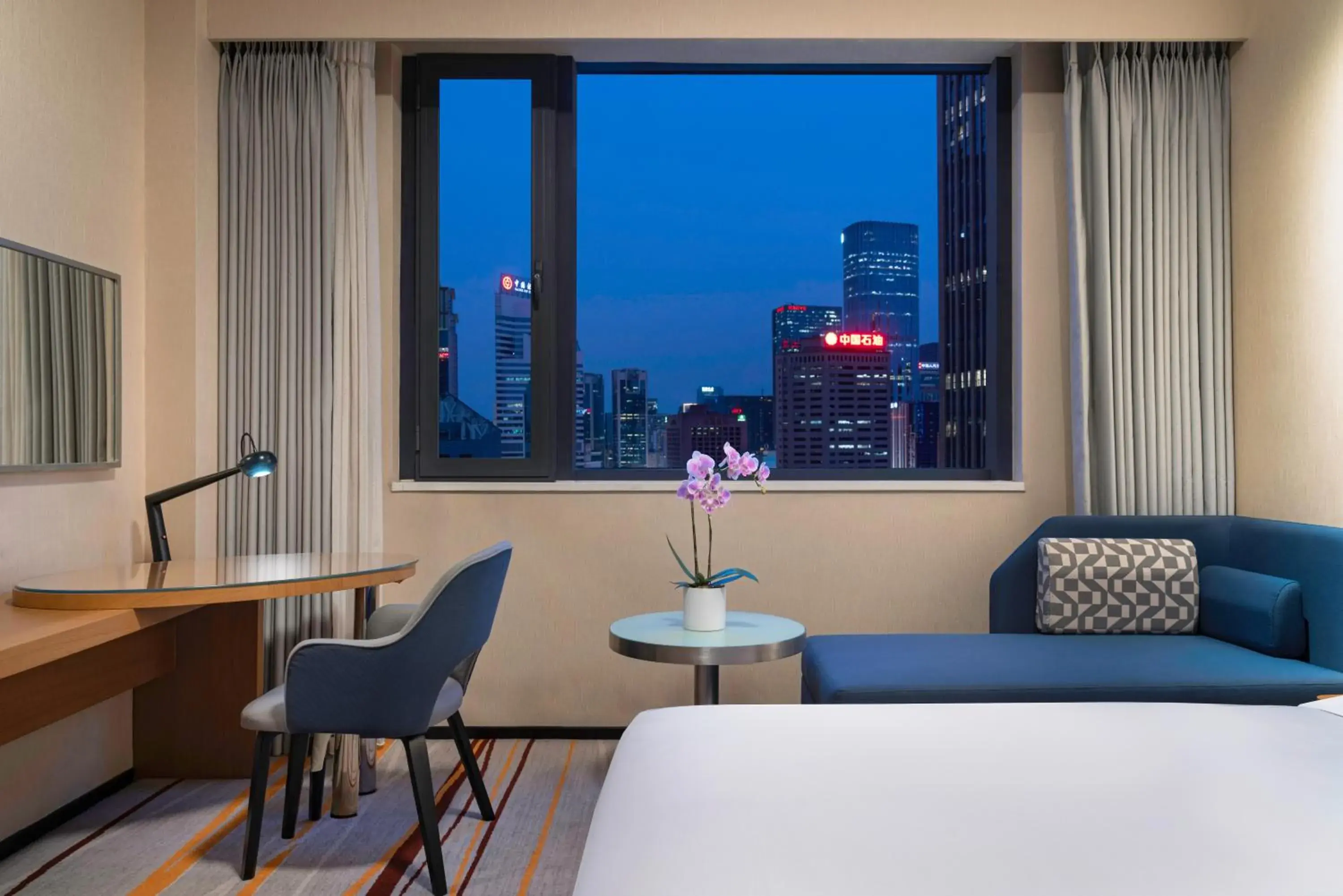 City view in Holiday Inn Express Chengdu Gulou-Tianfu Square Chunxi Road Branch City view in Holiday Inn Express Chengdu Gulou-Tianfu Square Chunxi Road Branch