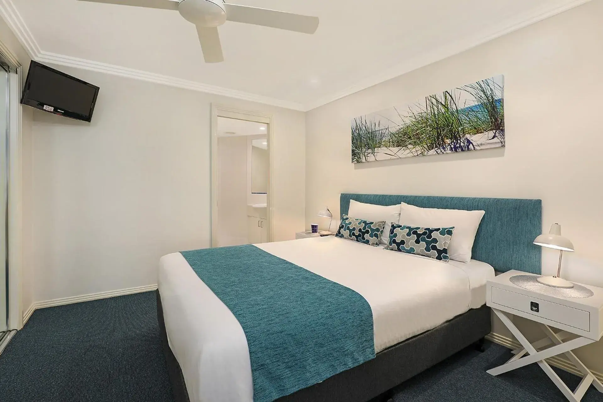 Bedroom, Bed in Watermark Resort Caloundra Bedroom, Bed in Watermark Resort Caloundra