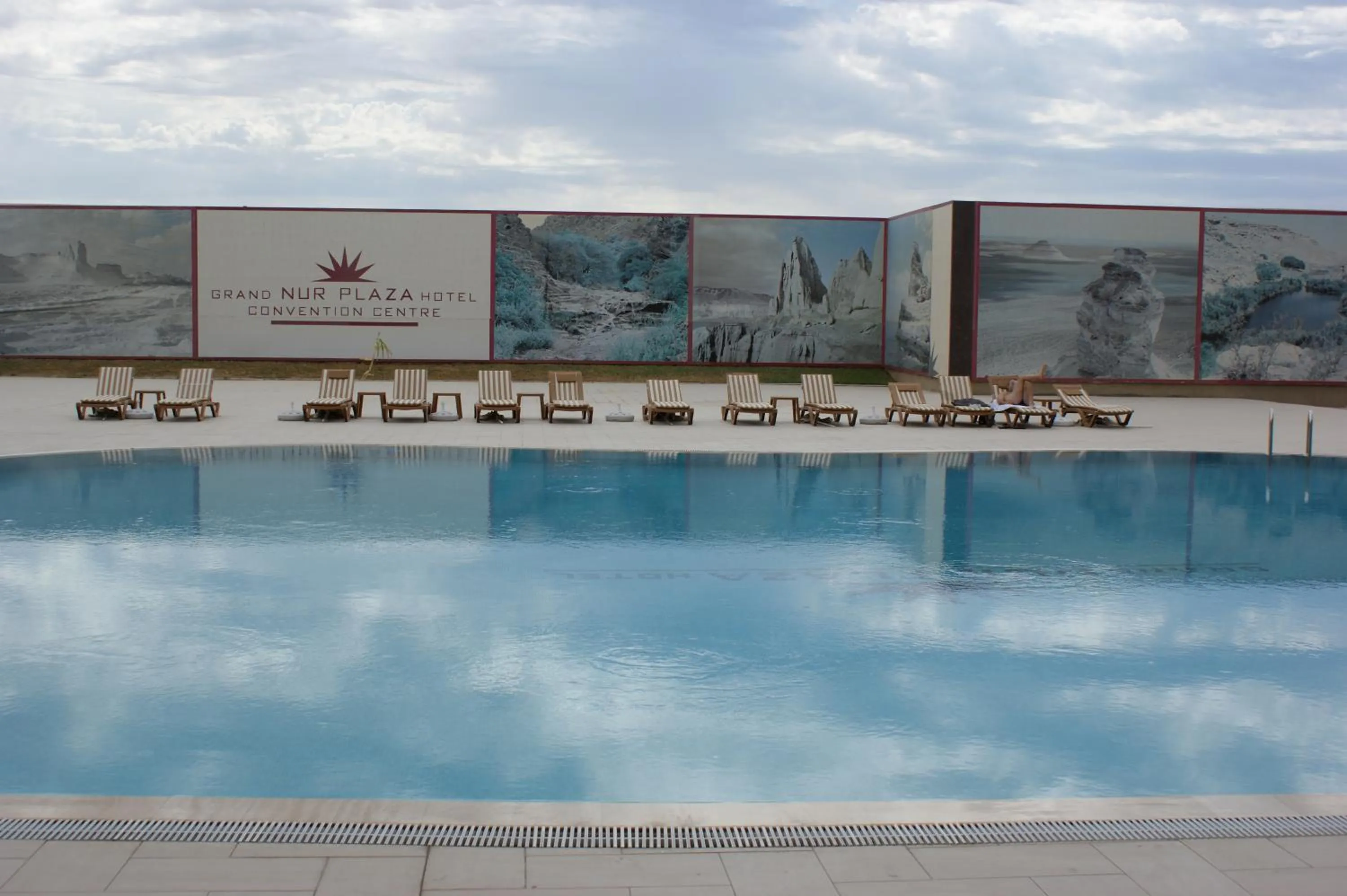  in Grand Nur Plaza Hotel