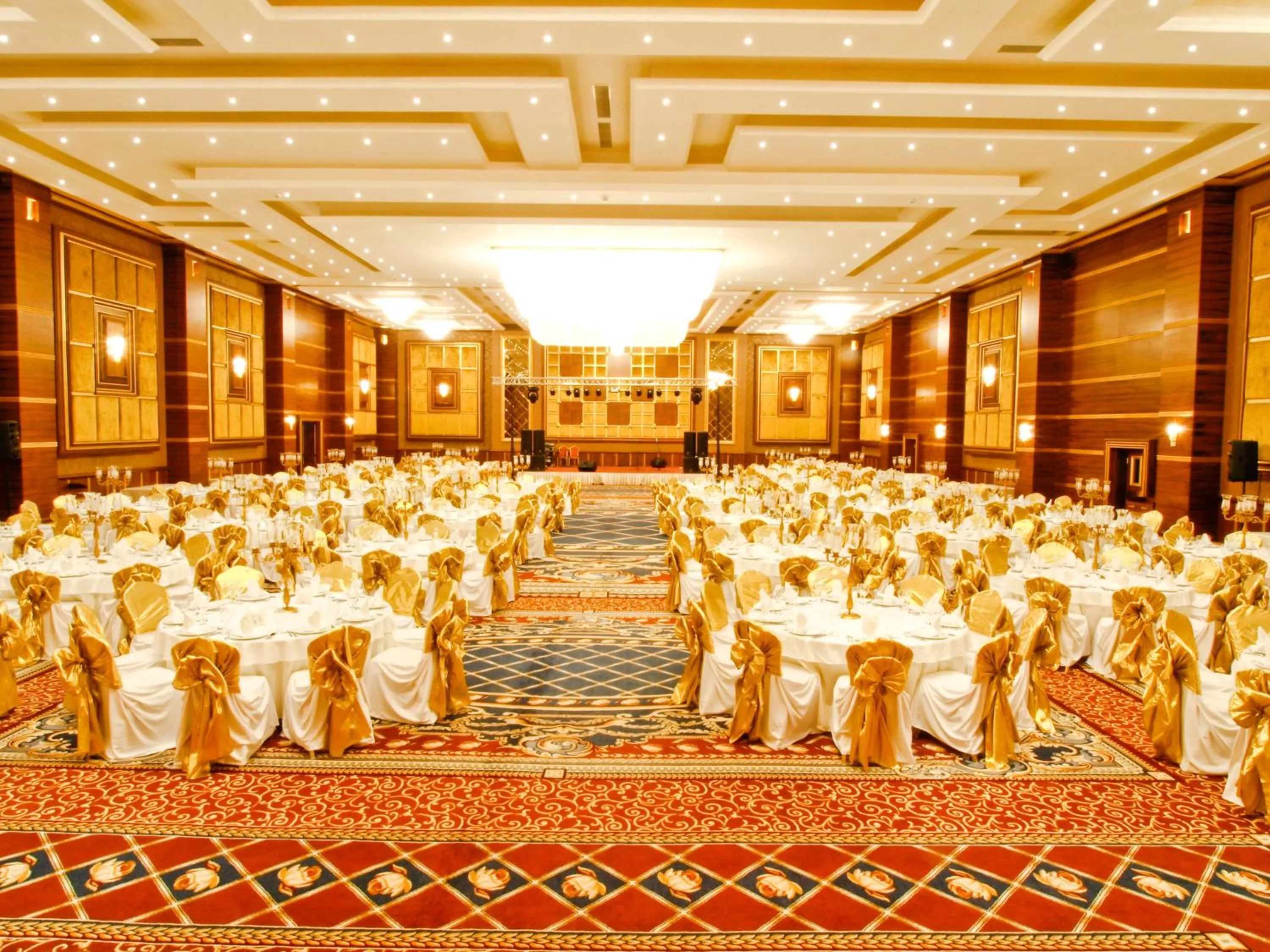 Property building in Grand Nur Plaza Hotel