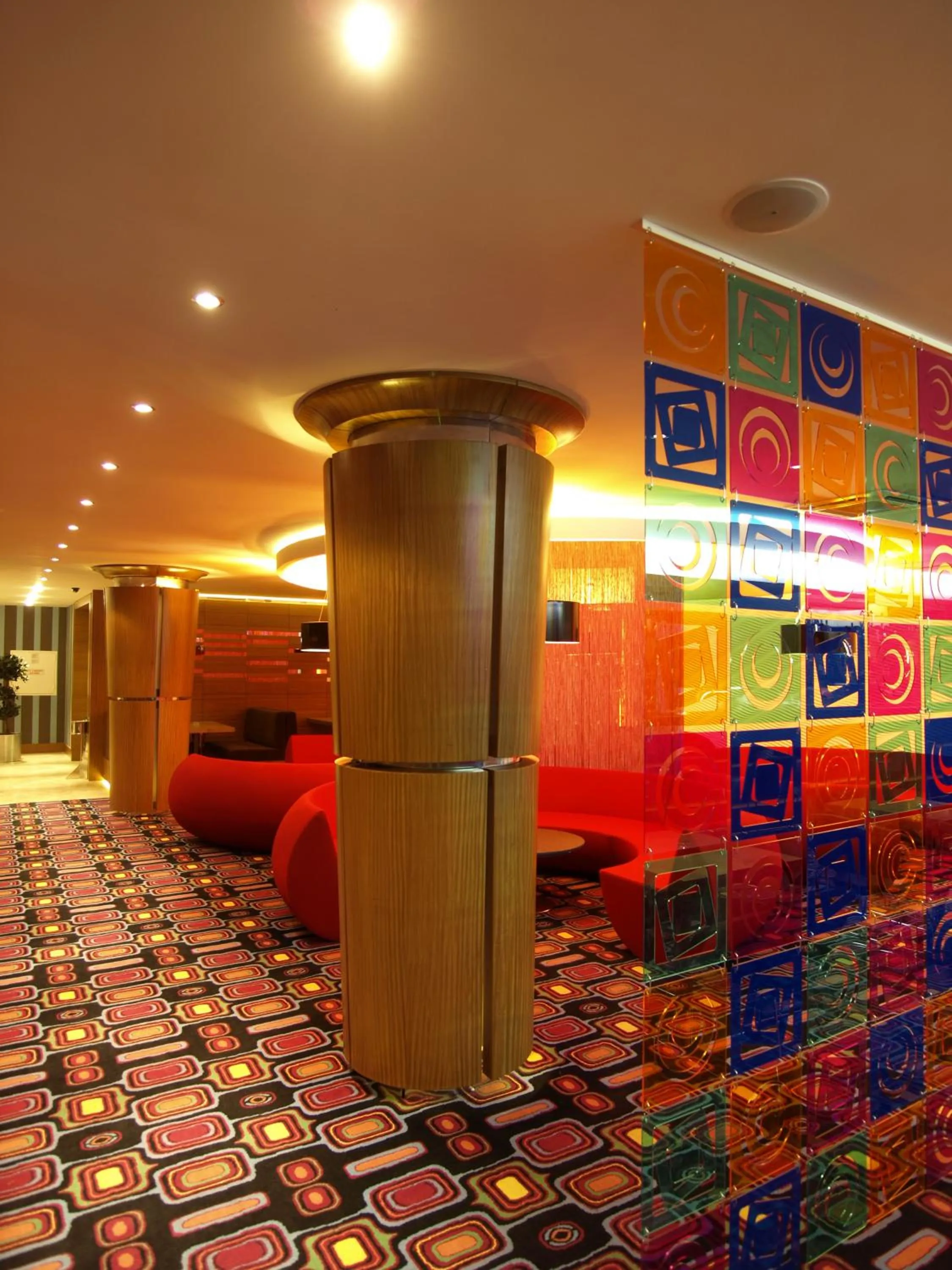 Restaurant/places to eat in Grand Nur Plaza Hotel