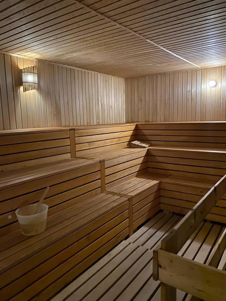 Sauna in Grand Nur Plaza Hotel