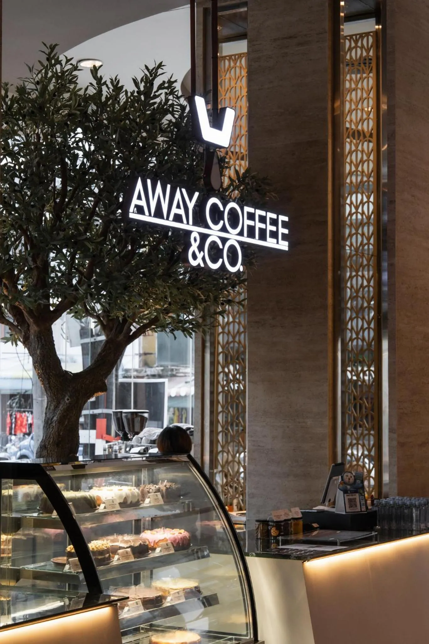 Golden Crown Grand Hotel