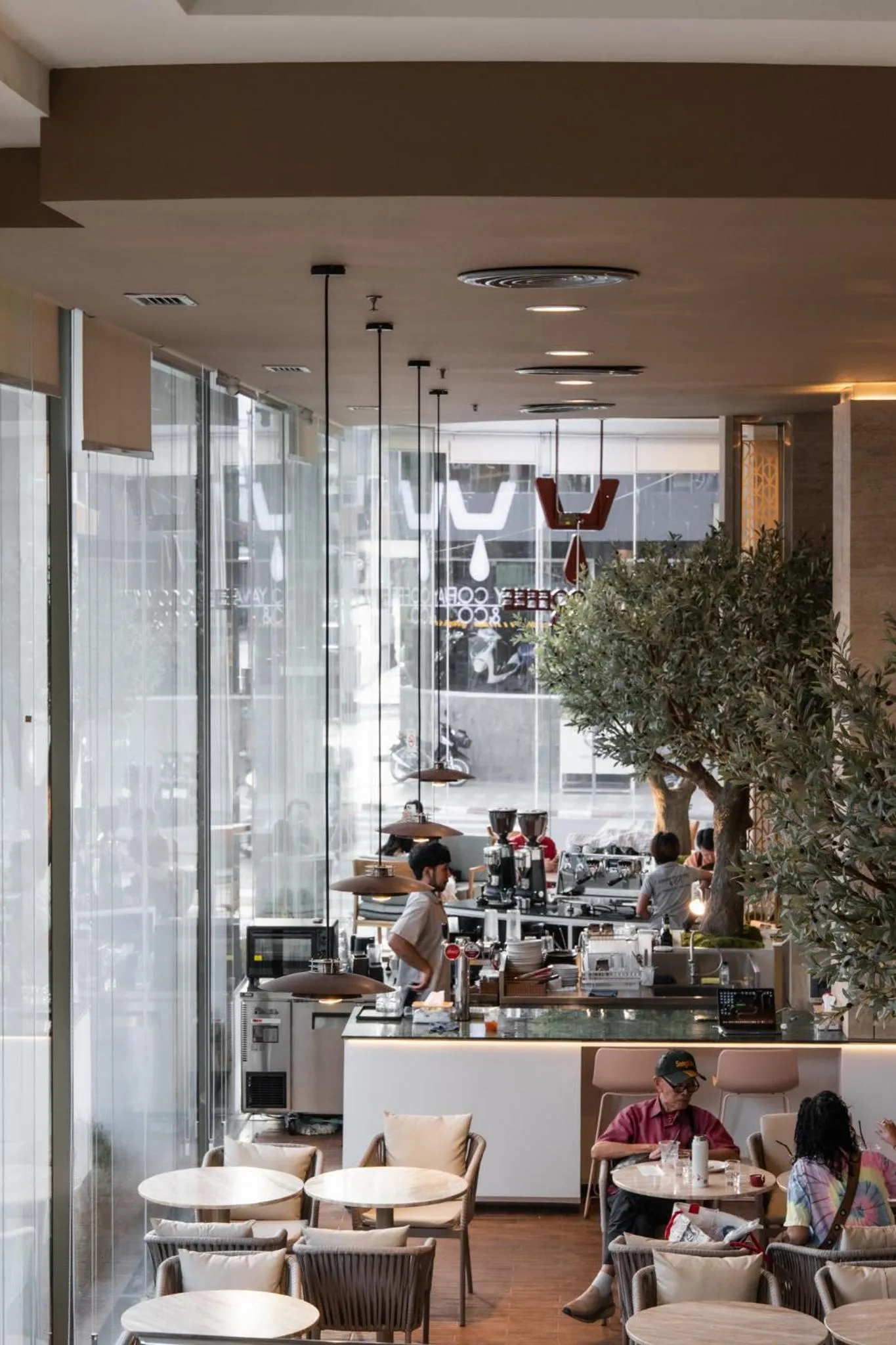 Golden Crown Grand Hotel