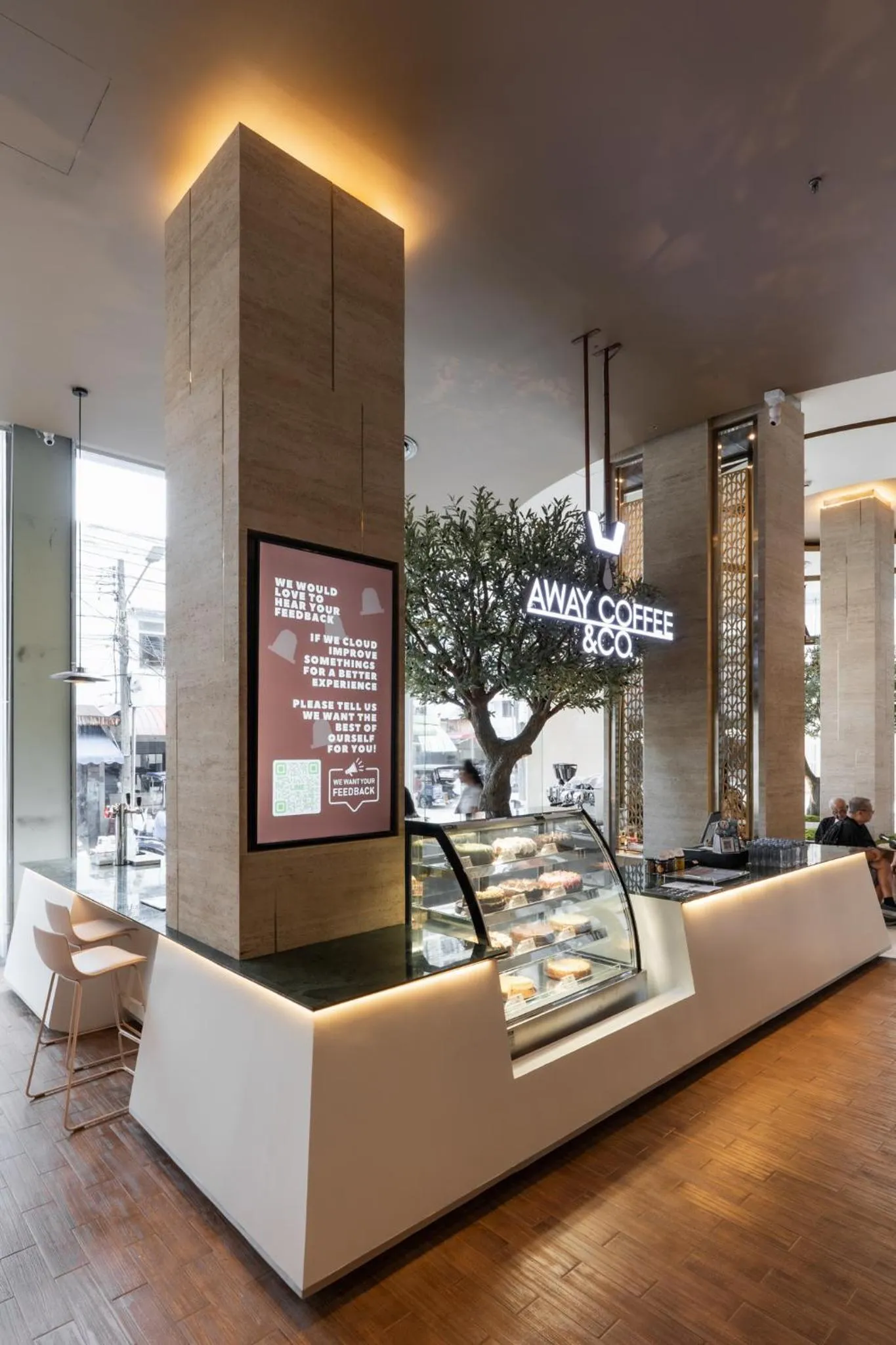 Golden Crown Grand Hotel