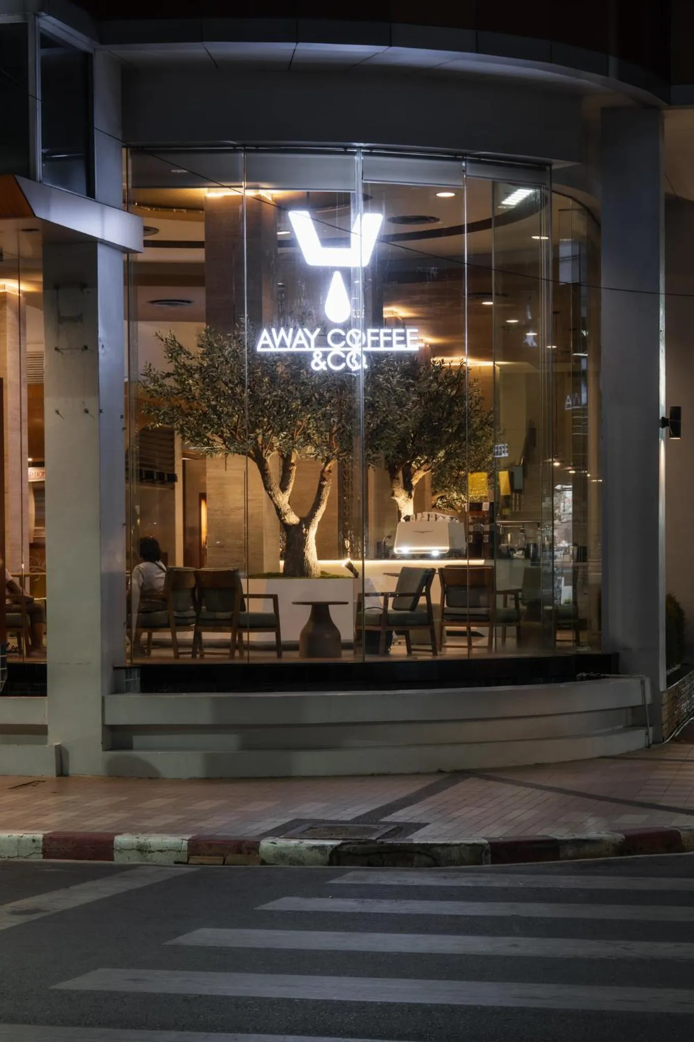 Golden Crown Grand Hotel