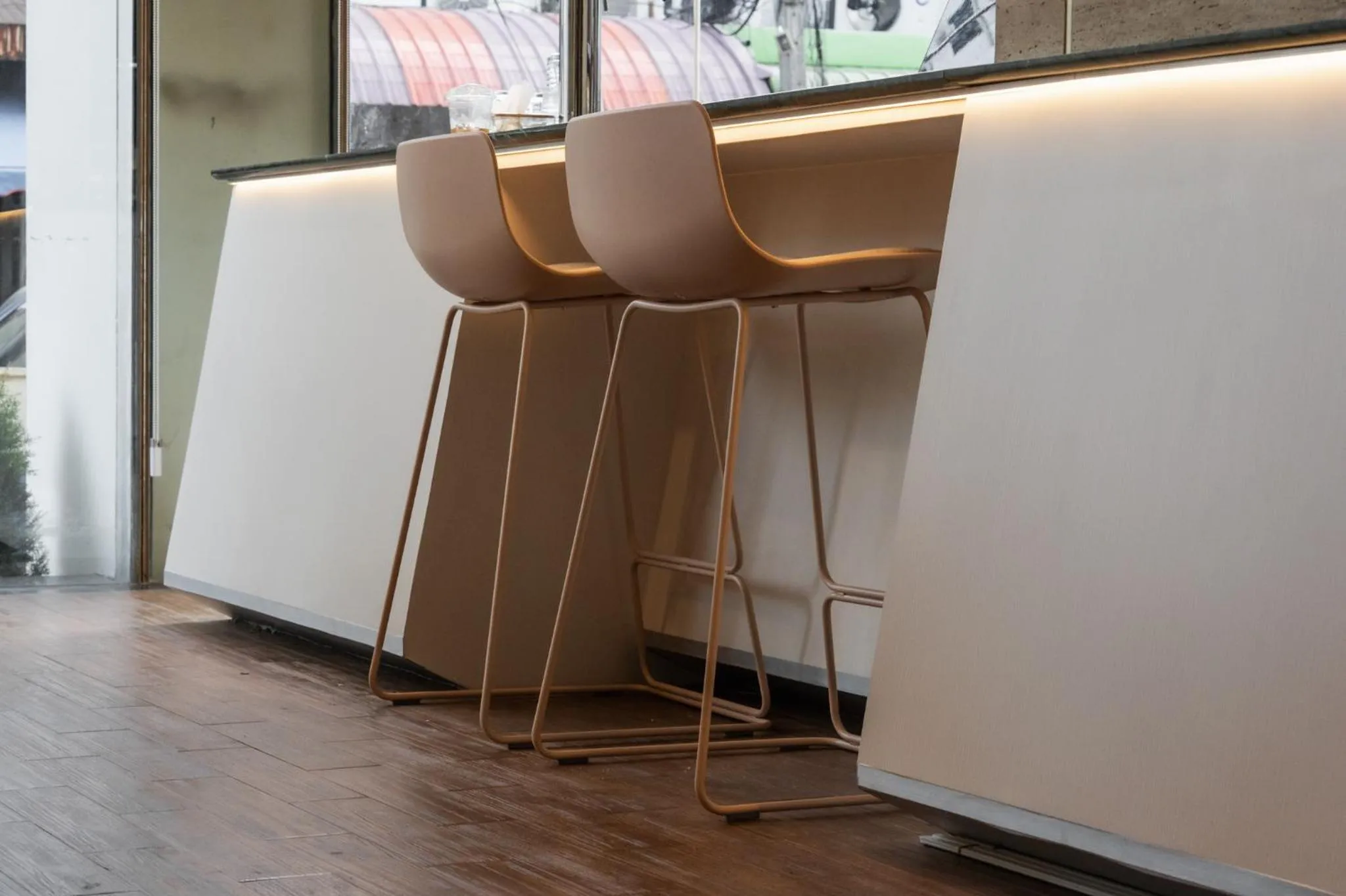 Golden Crown Grand Hotel