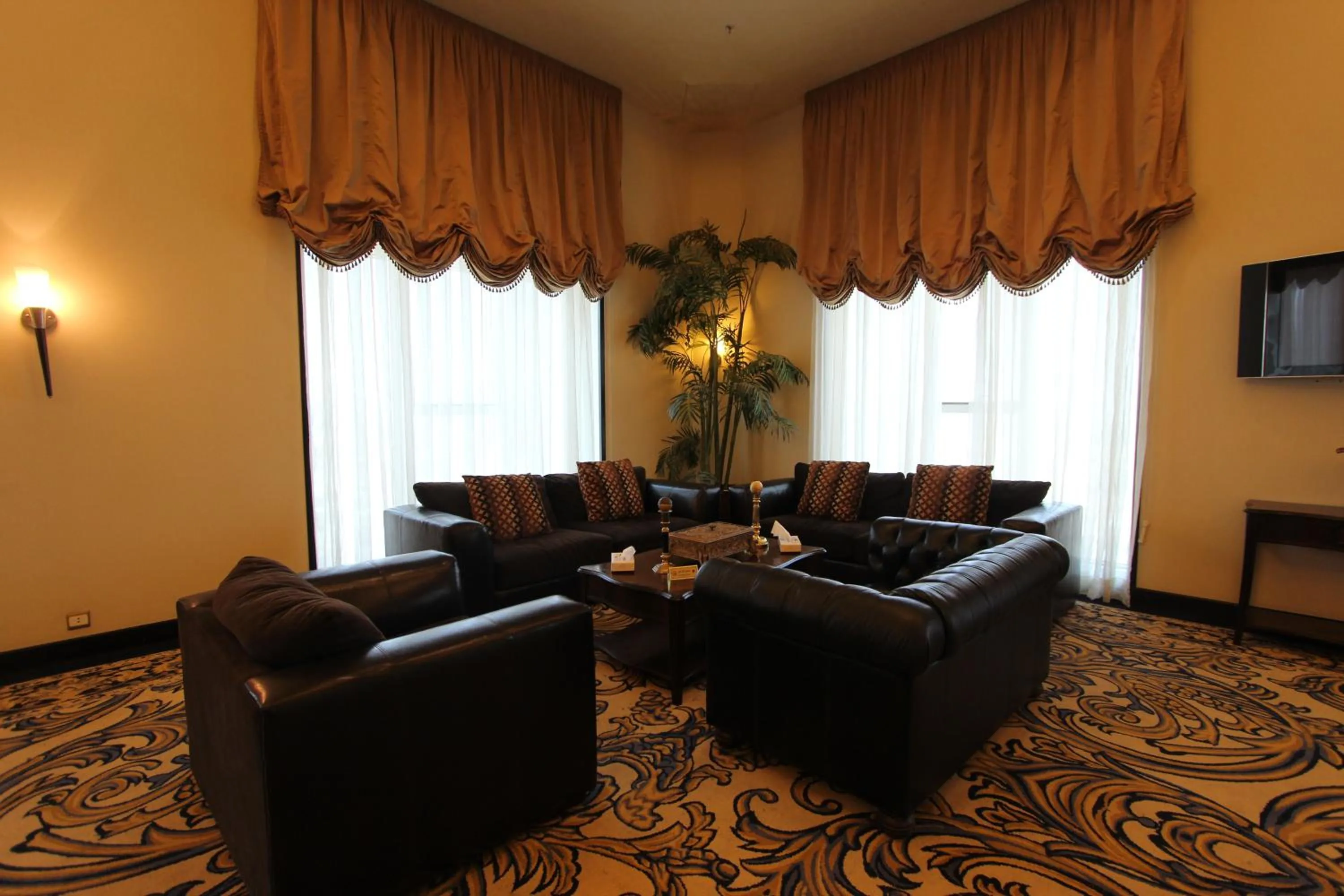 Business facilities in Awaliv Hotel