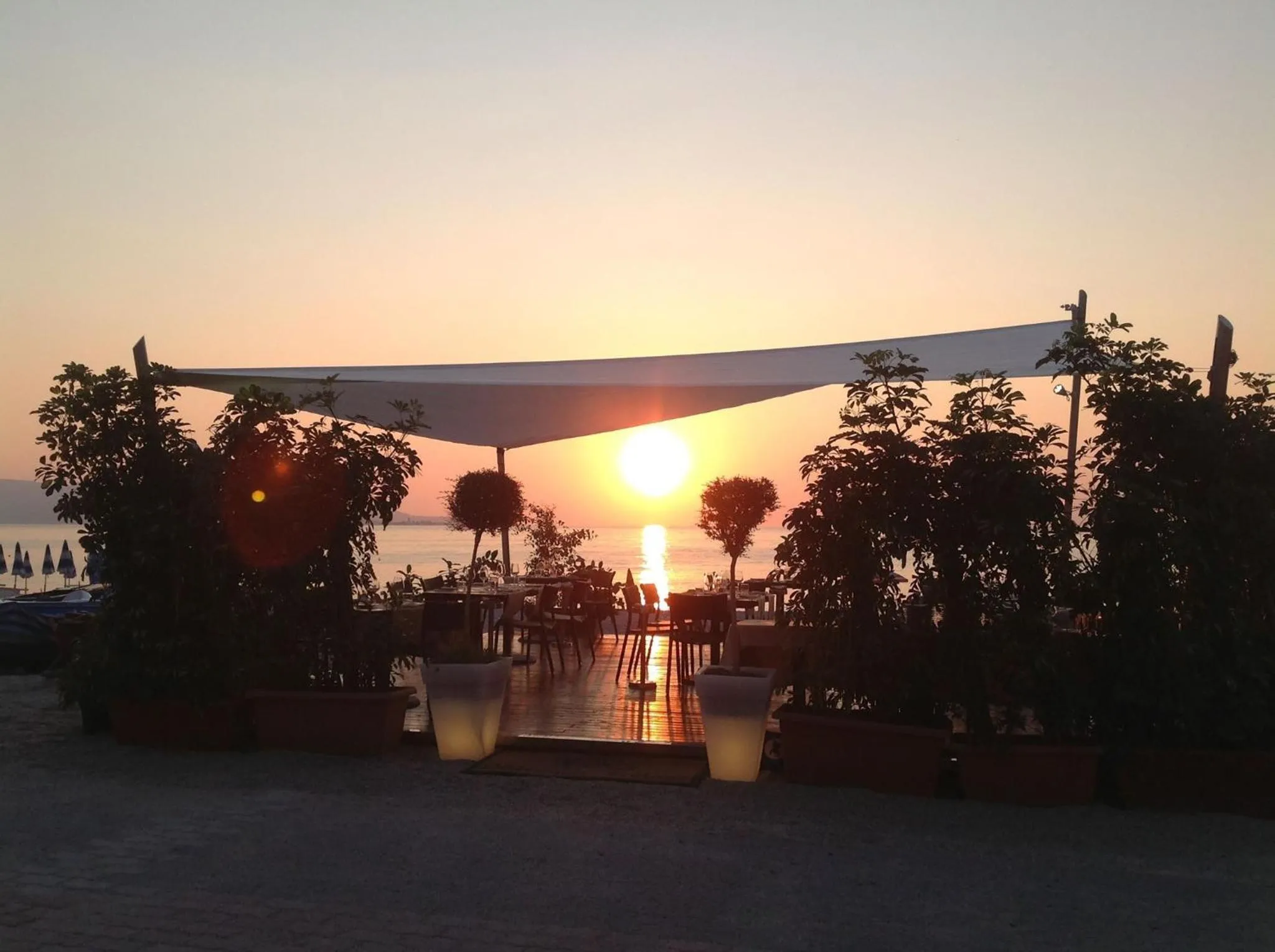 Sunset in Hotel Palazzo Krataiis
