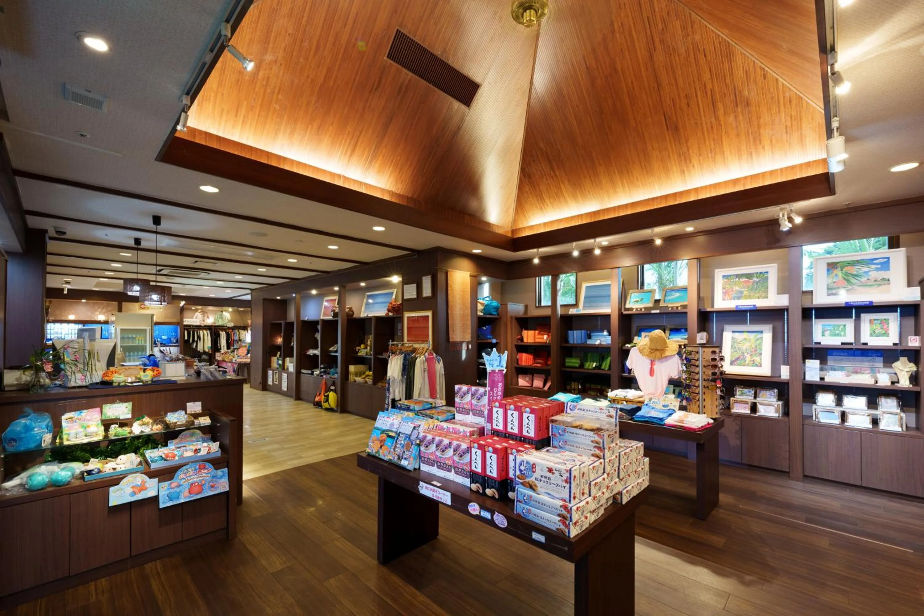 Shopping Area in GRANDVRIORESORT ISHIGAKIJIMA Ocean's Wing & Villa Garden