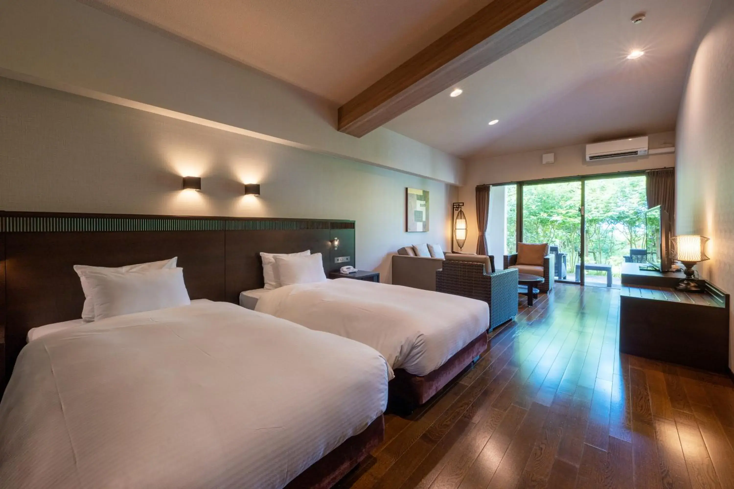 Twin Room with Garden View - Villa Garden in GRANDVRIORESORT ISHIGAKIJIMA Ocean's Wing & Villa Garden Twin Room with Garden View - Villa Garden in GRANDVRIORESORT ISHIGAKIJIMA Ocean's Wing & Villa Garden