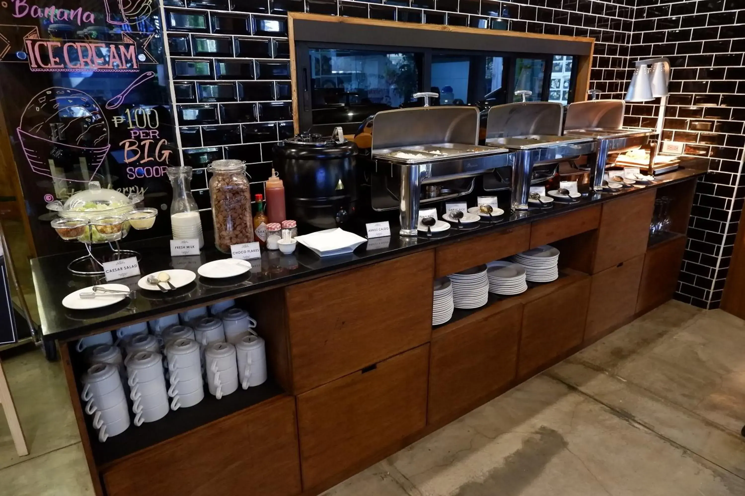 Restaurant/places to eat in U Hotels Makati Restaurant/places to eat in U Hotels Makati