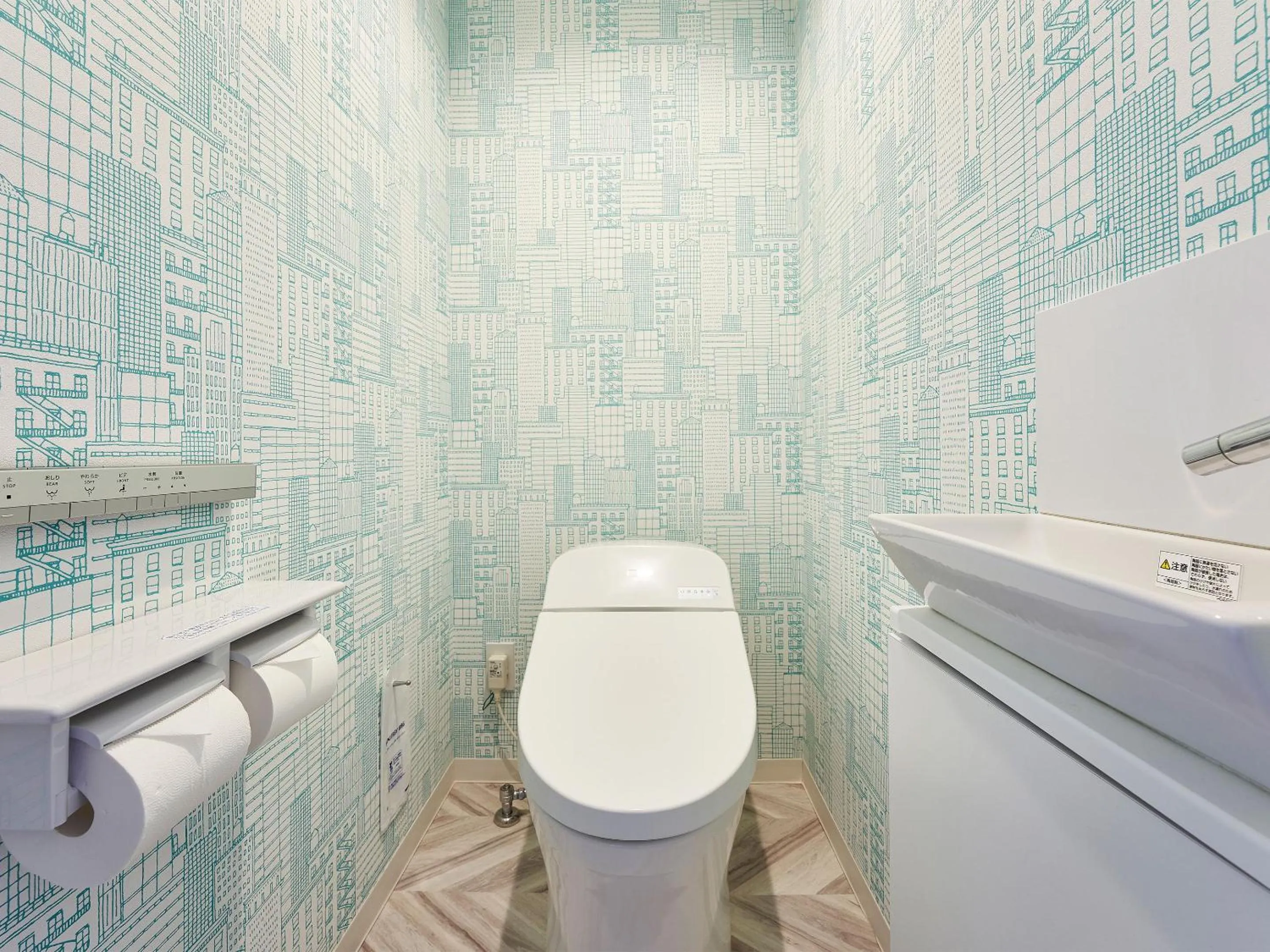 Photo of the whole room in DEL style Nagoya Nayabashi by Daiwa Roynet Hotel - former Daiwa Roynet Hotel Nagoya Nayabashi