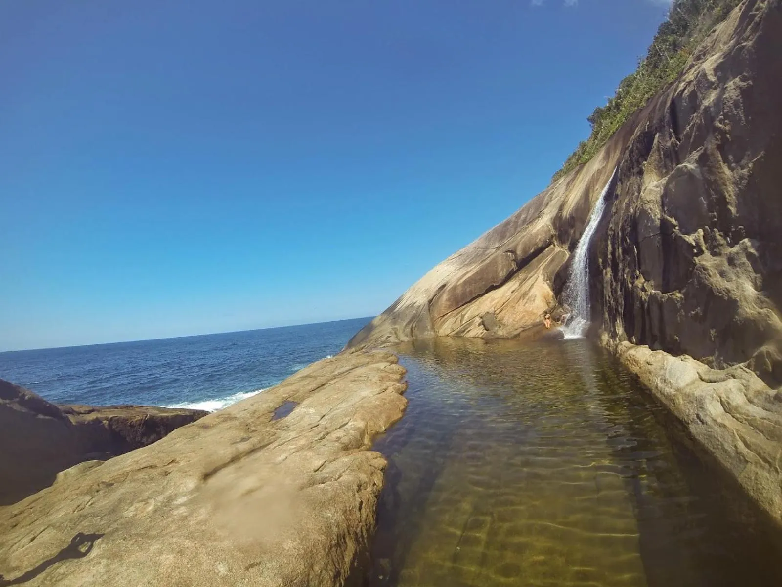 Hiking in Casa Bon Voyage - Guesthouse